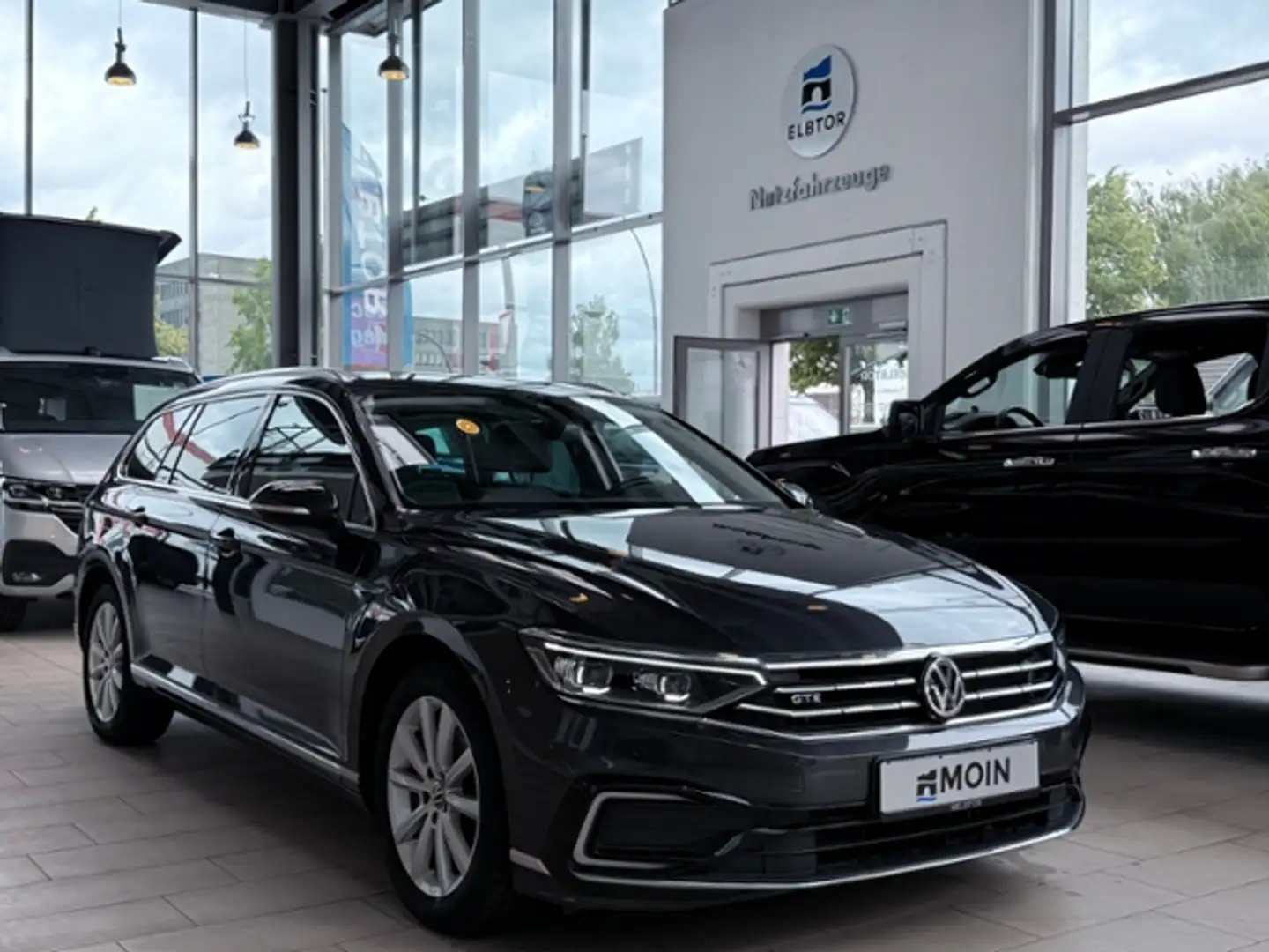 Volkswagen Passat Variant GTE 1.4 TSI-DSG NAVI LED LEDER Grau - 2