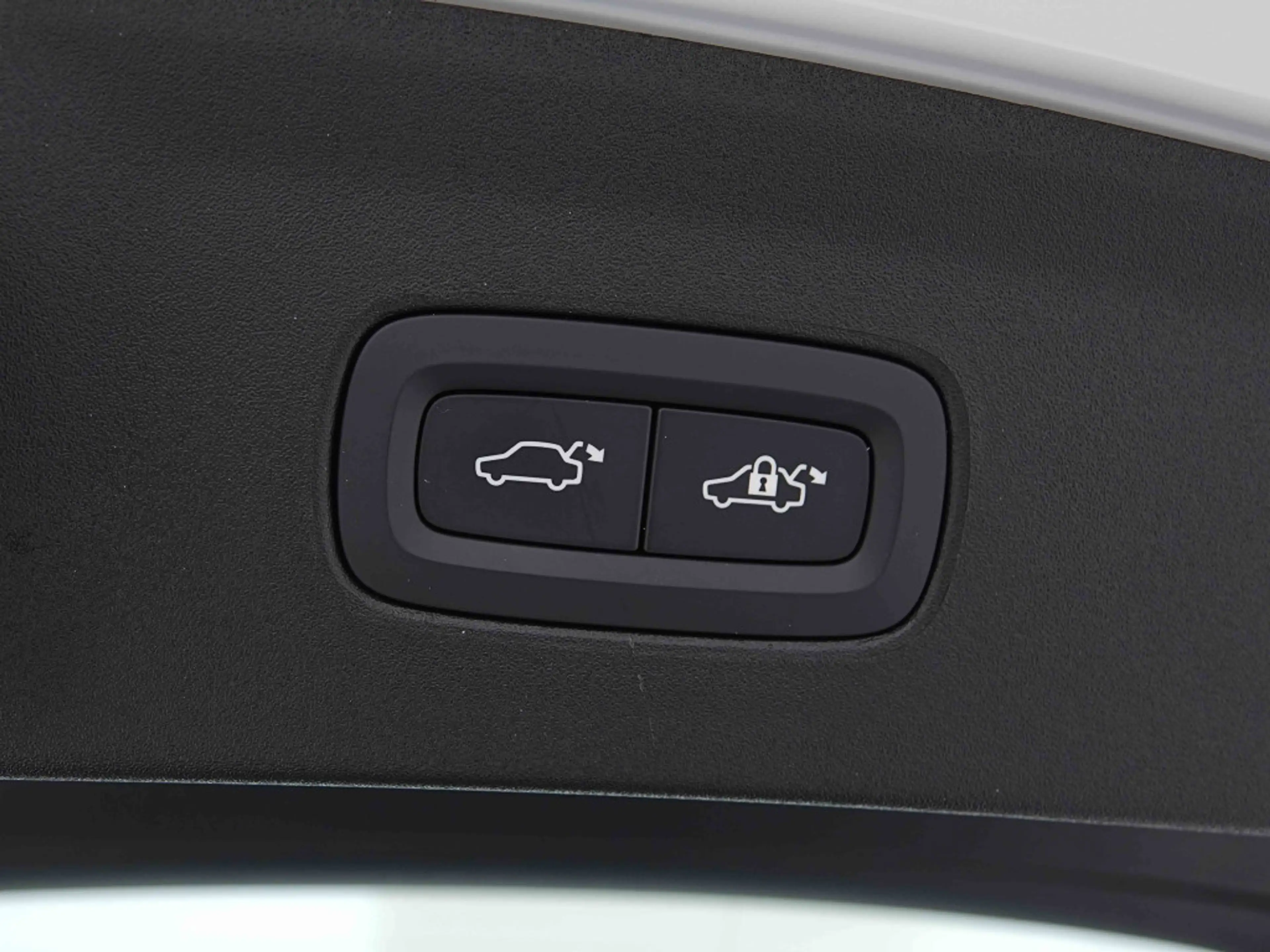 Polestar 2 82 kWh Long Range | WLTP 654 Km Range | GPS | ALU19 | 360 CAM — photo 7