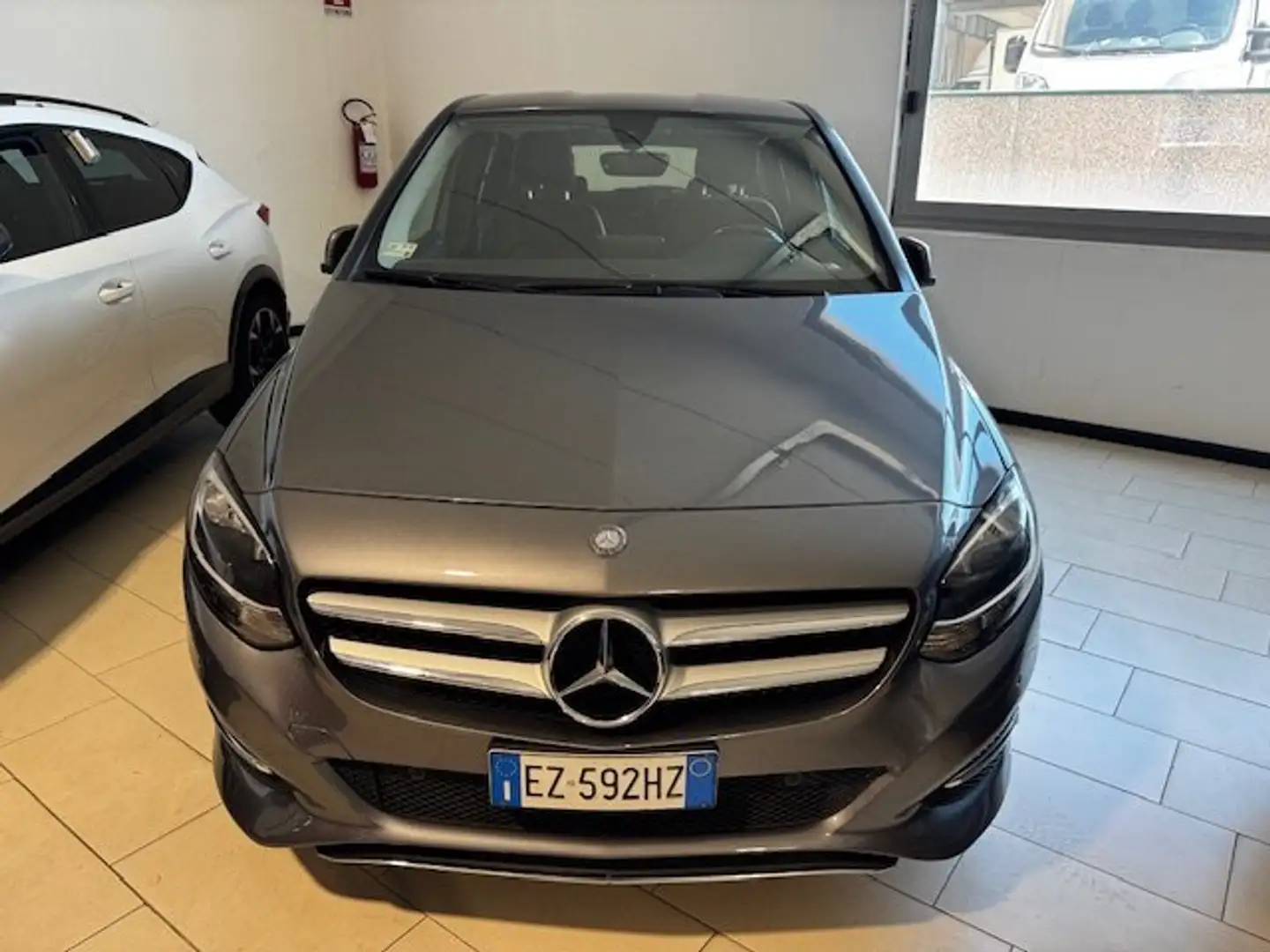 Mercedes-Benz B 180 Automatico Business Grigio - 2