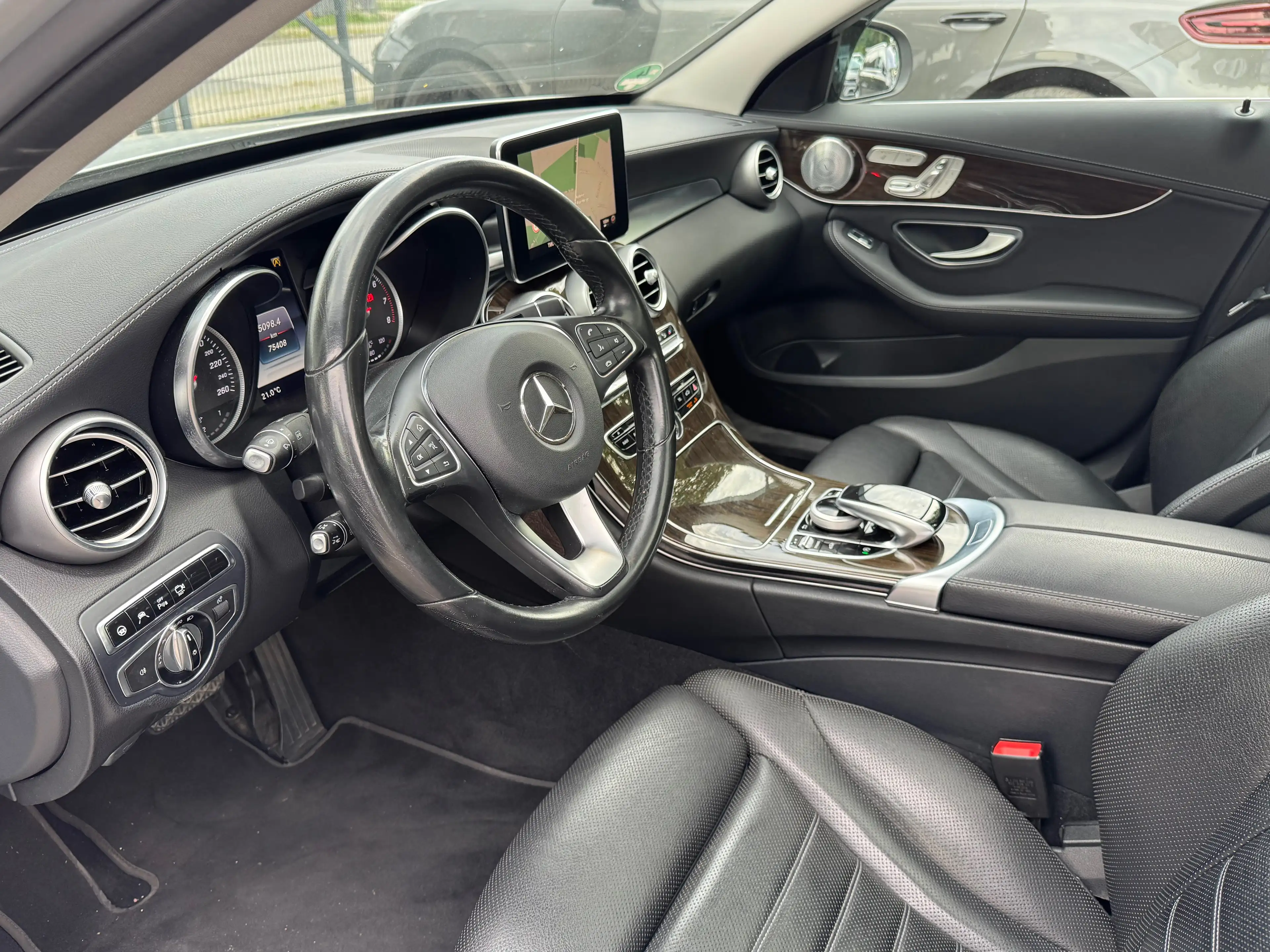 Mercedes-Benz C 250 C 250 CGI (205.045) Avantgarde — photo 9