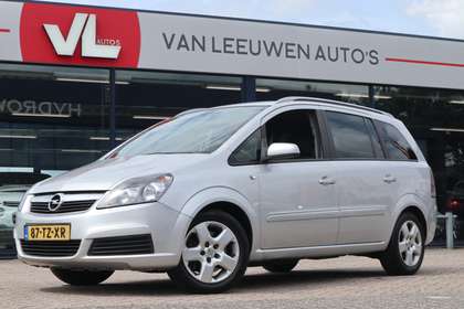 Opel Zafira 2.2 Executive | ZO MEE | 7-zits | Airco | Radio |