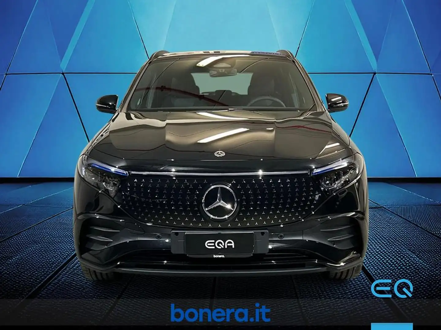 Mercedes-Benz EQA 350 AMG Line Advanced Plus 4matic Czarny - 2
