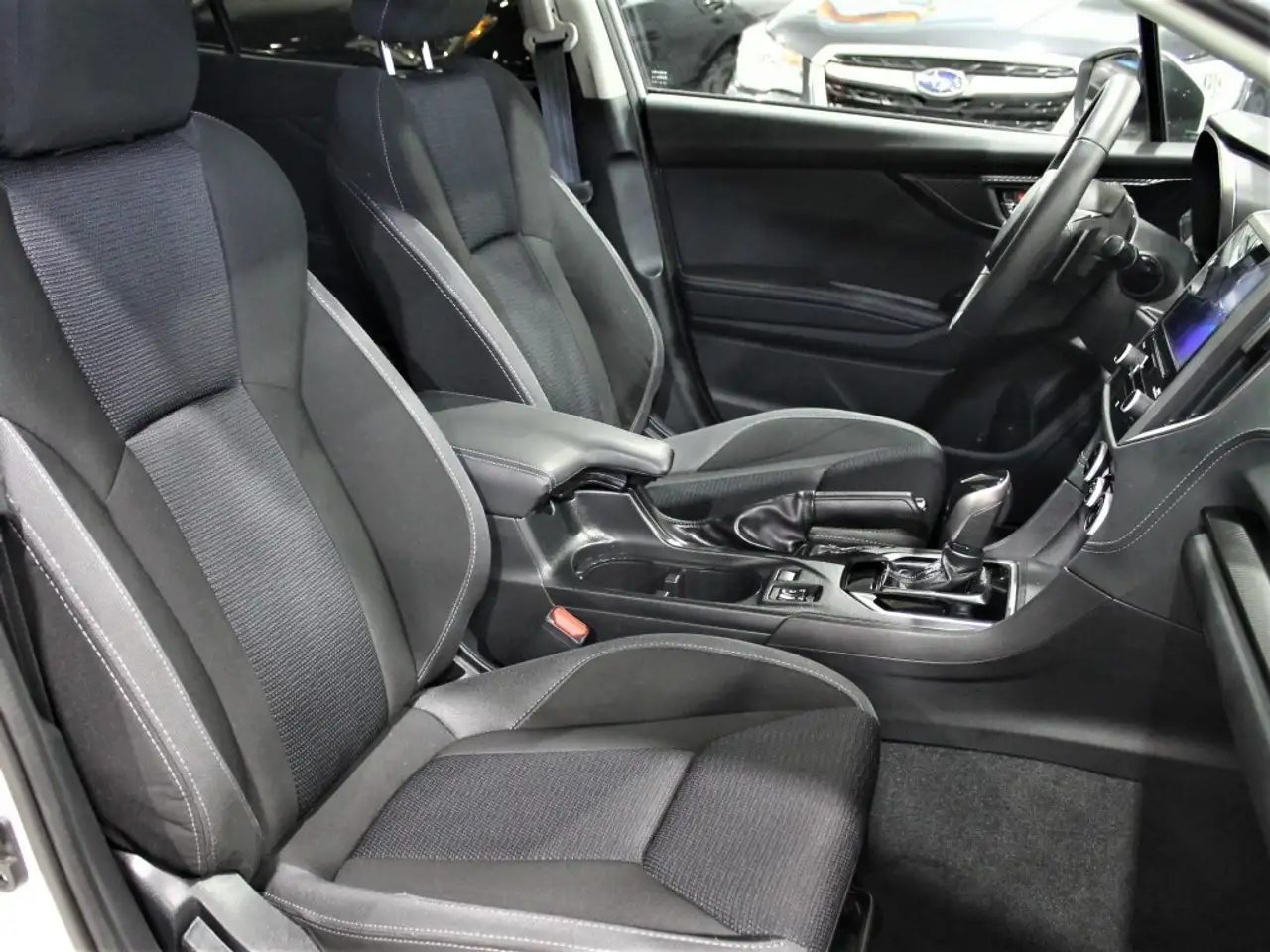 Subaru Impreza photo Subaru Impreza