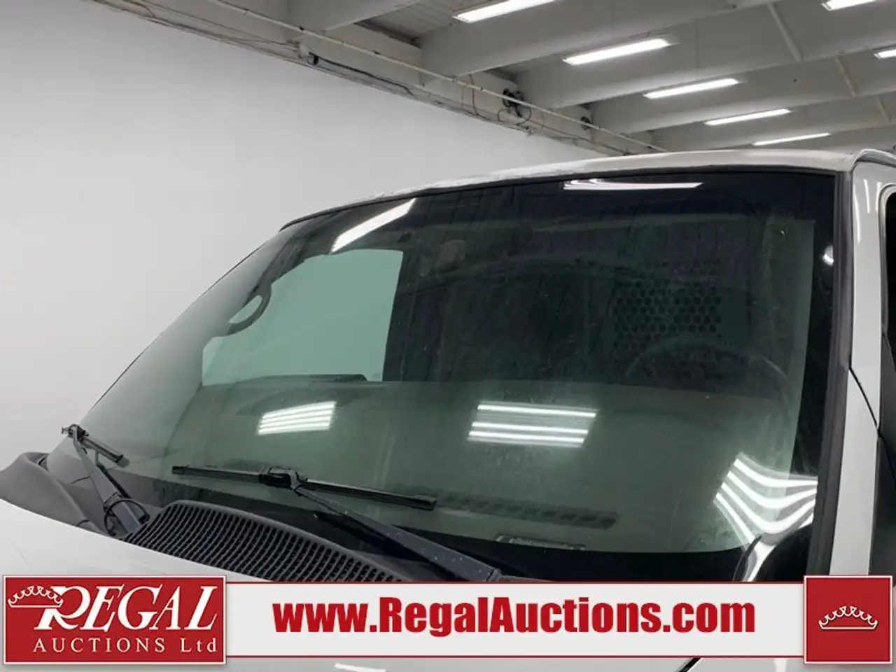 GMC Savana снимка GMC Savana