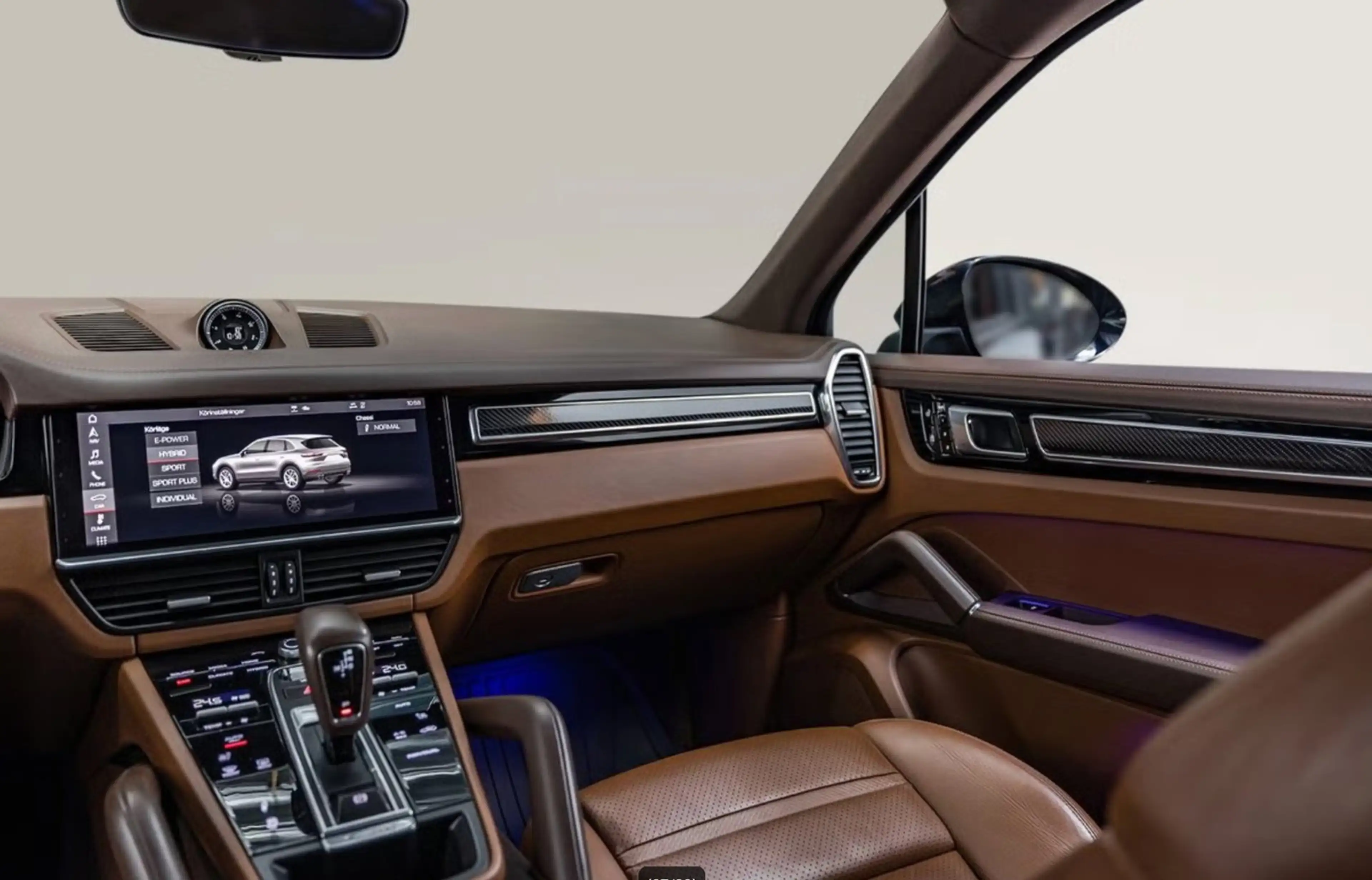 Porsche Cayenne E-Hybrid — photo 15