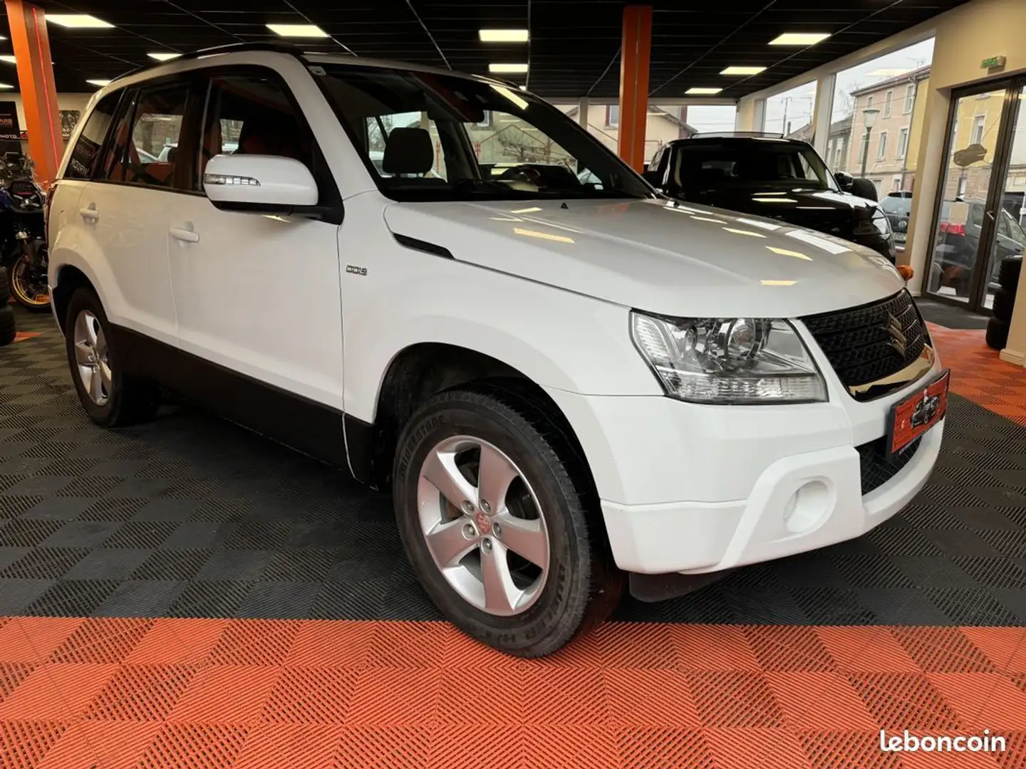 Suzuki Grand Vitara II 1.9 DDIS 4WD 130 cv Garantie 12 mois - 1