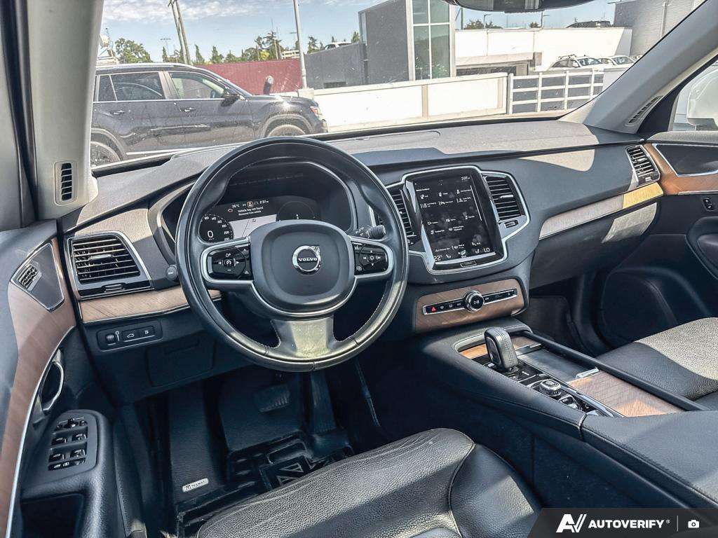 2021 Volvo XC90 T8 eAWD Inscription Expression thumb 12