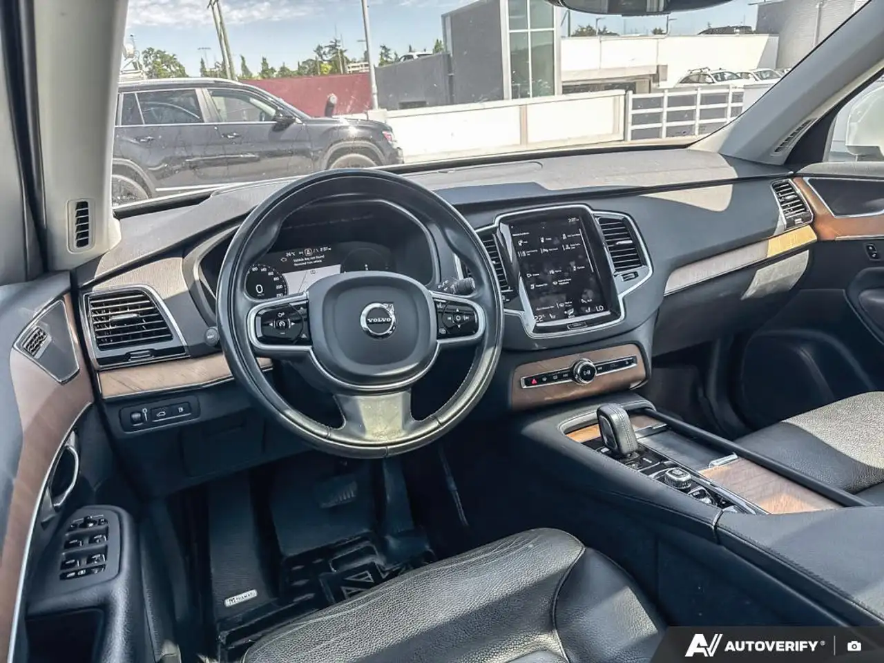 Volvo XC90 снимка Volvo XC90