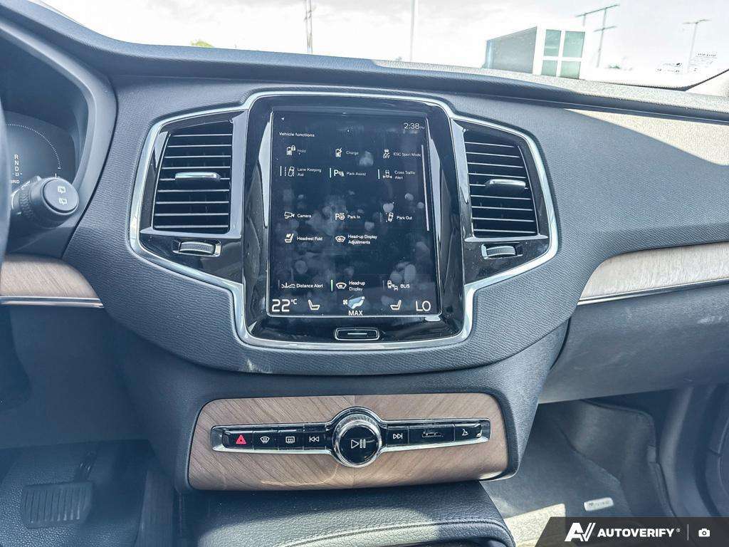 2021 Volvo XC90 T8 eAWD Inscription Expression thumb 18