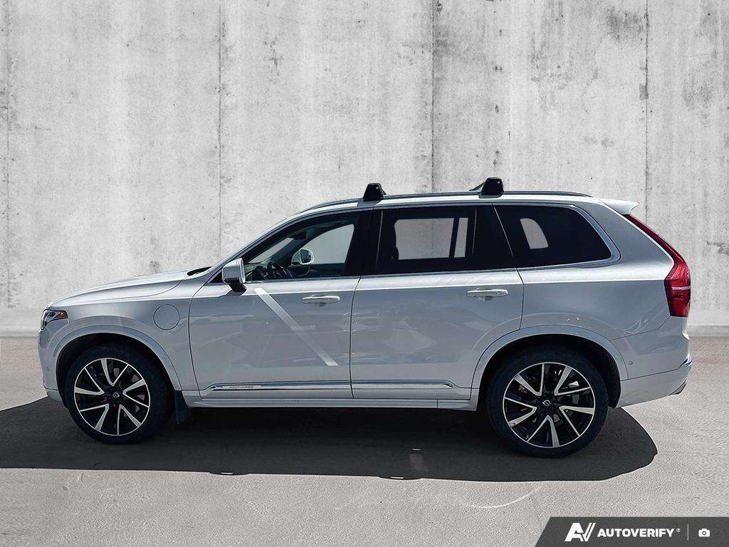 2021 Volvo XC90 T8 eAWD Inscription Expression alt 3