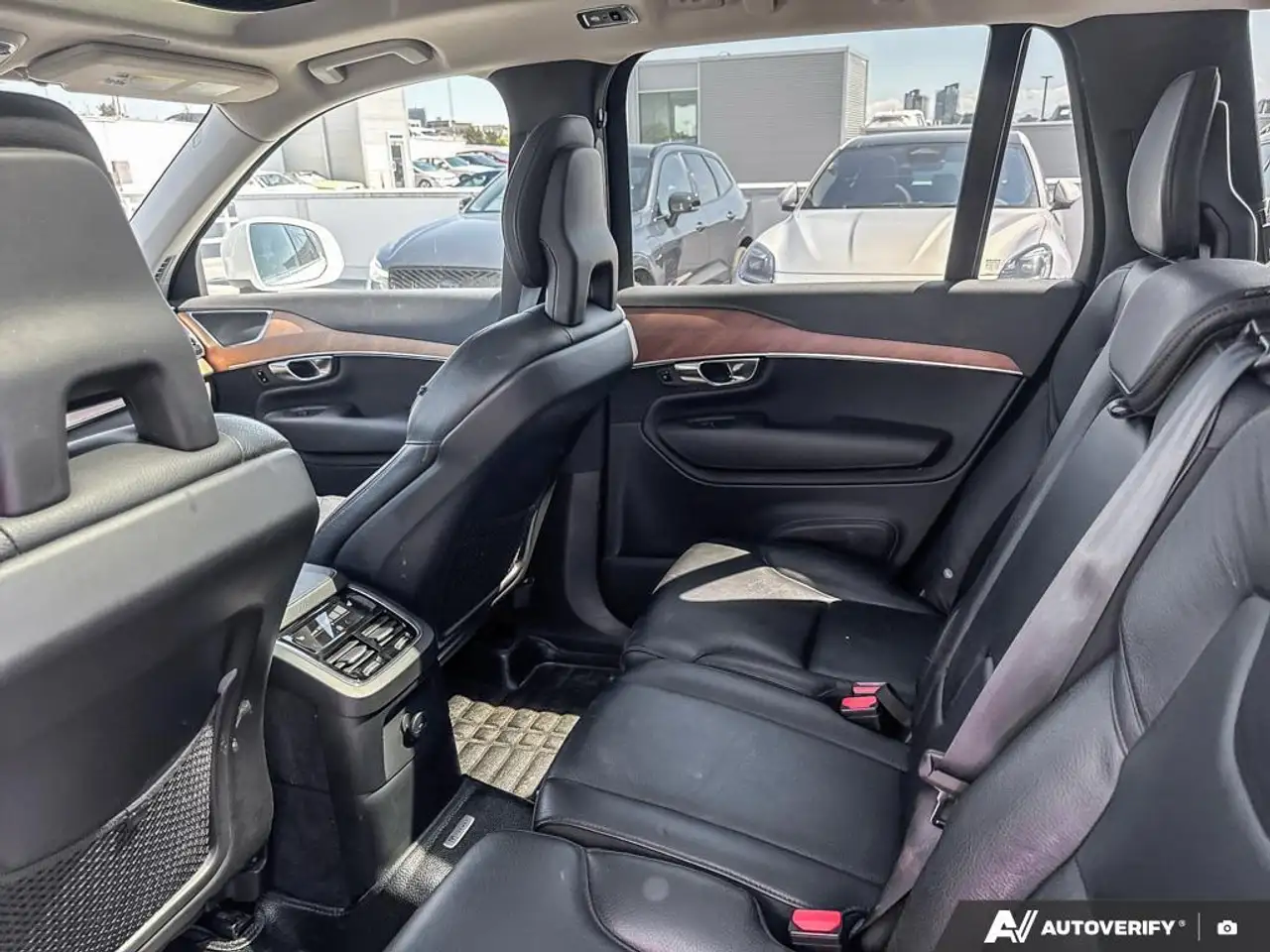 Volvo XC90 снимка Volvo XC90