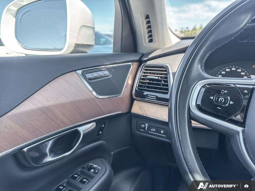 2021 Volvo XC90 T8 eAWD Inscription Expression thumb 16