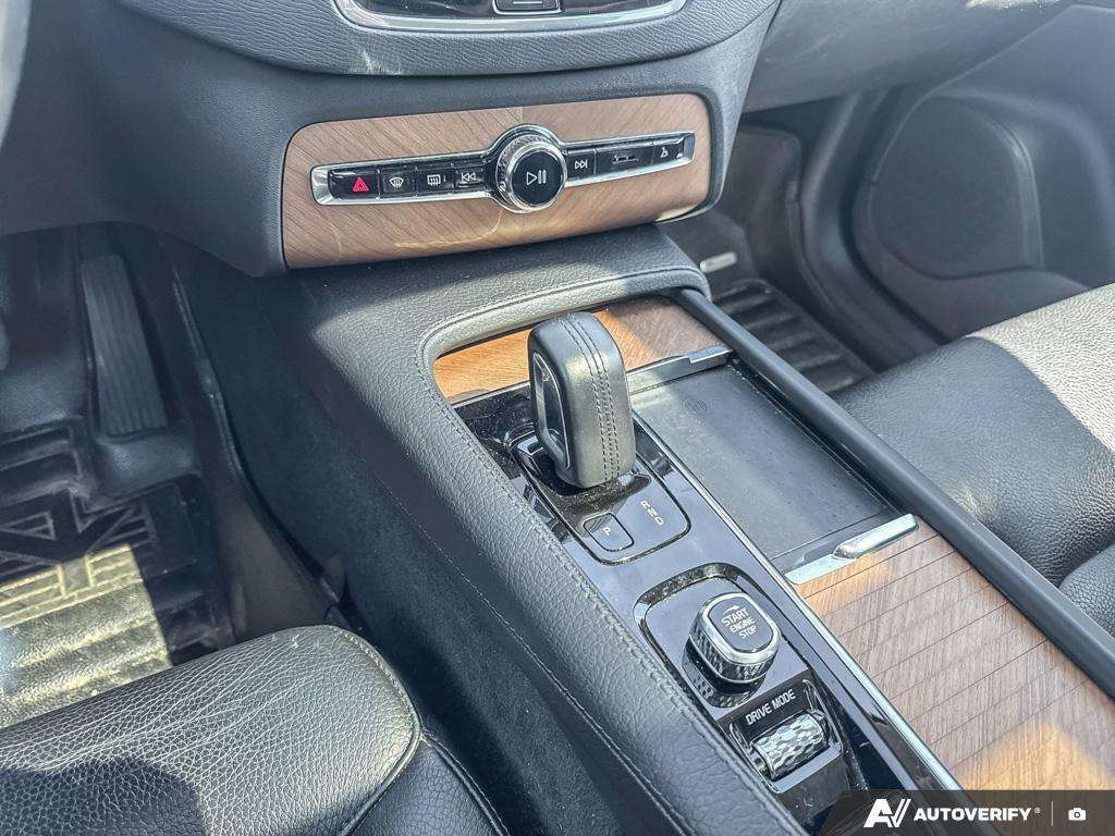 2021 Volvo XC90 T8 eAWD Inscription Expression thumb 17