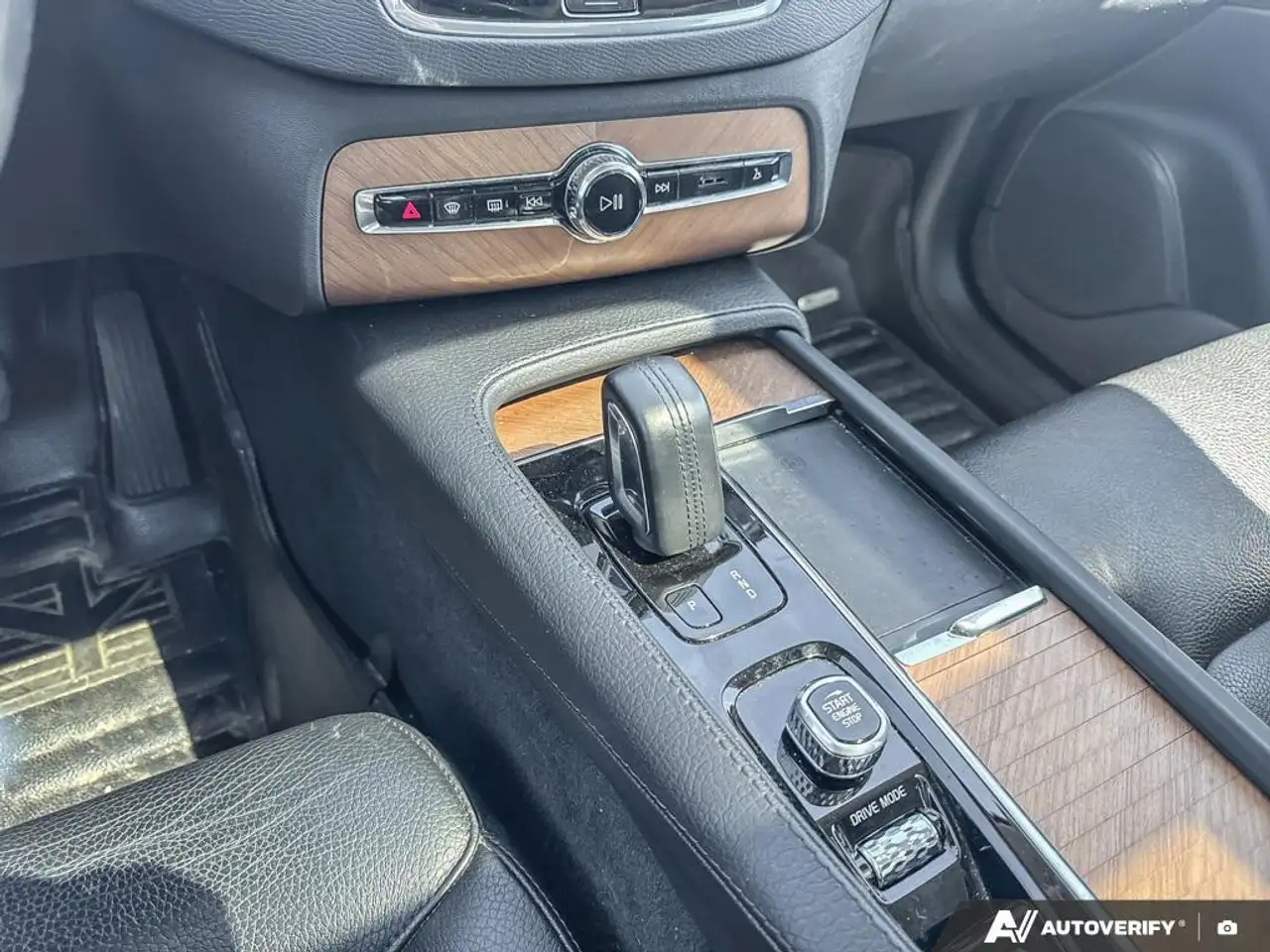 Volvo XC90 снимка Volvo XC90