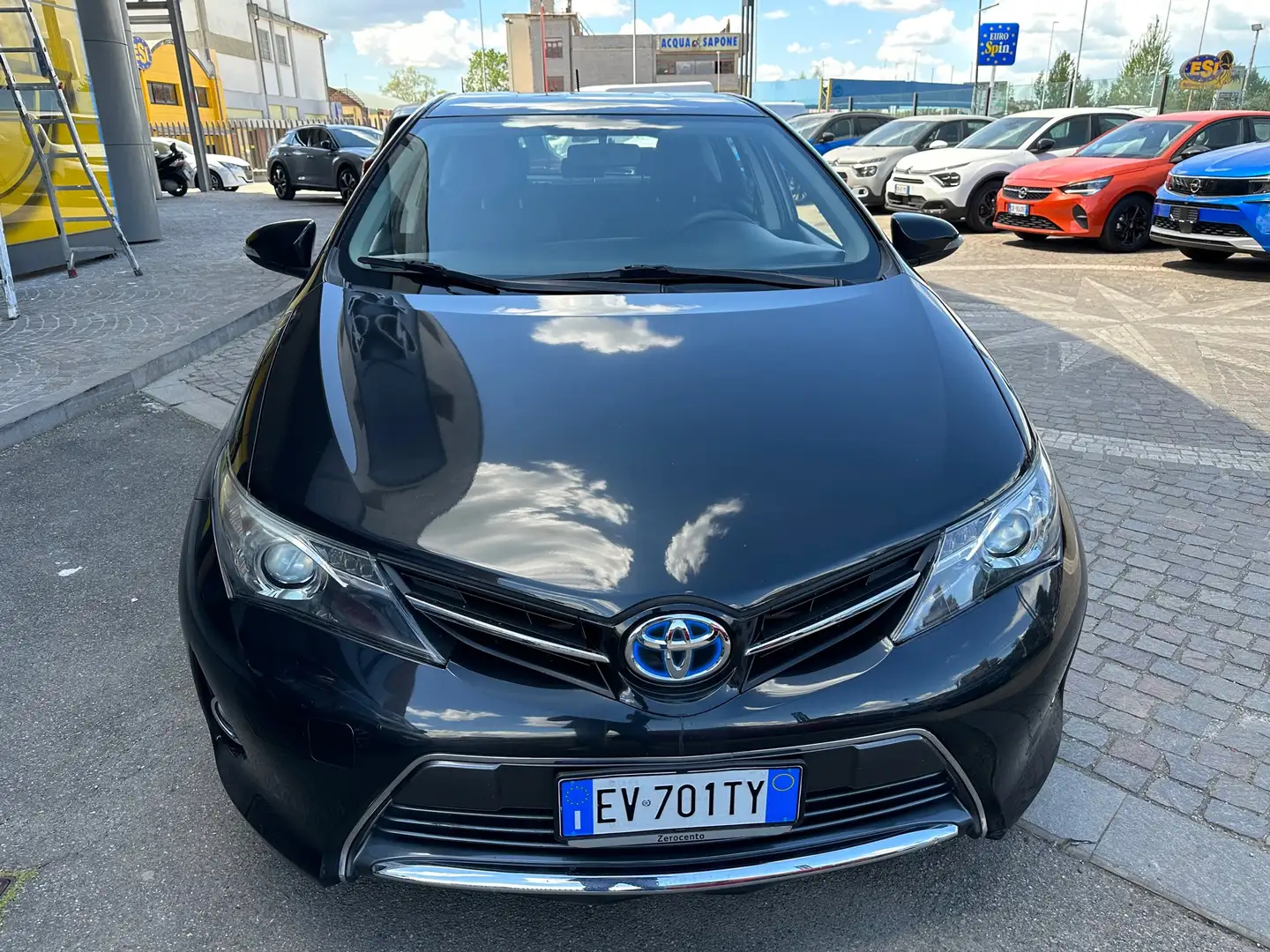 Toyota Auris plus crna - 2