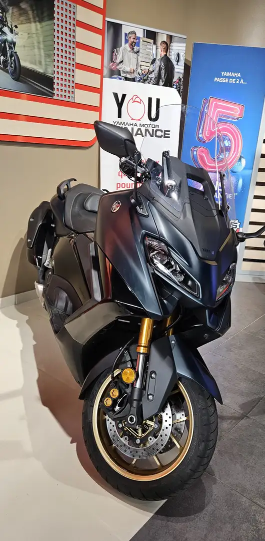 Yamaha TMAX 560 - 2