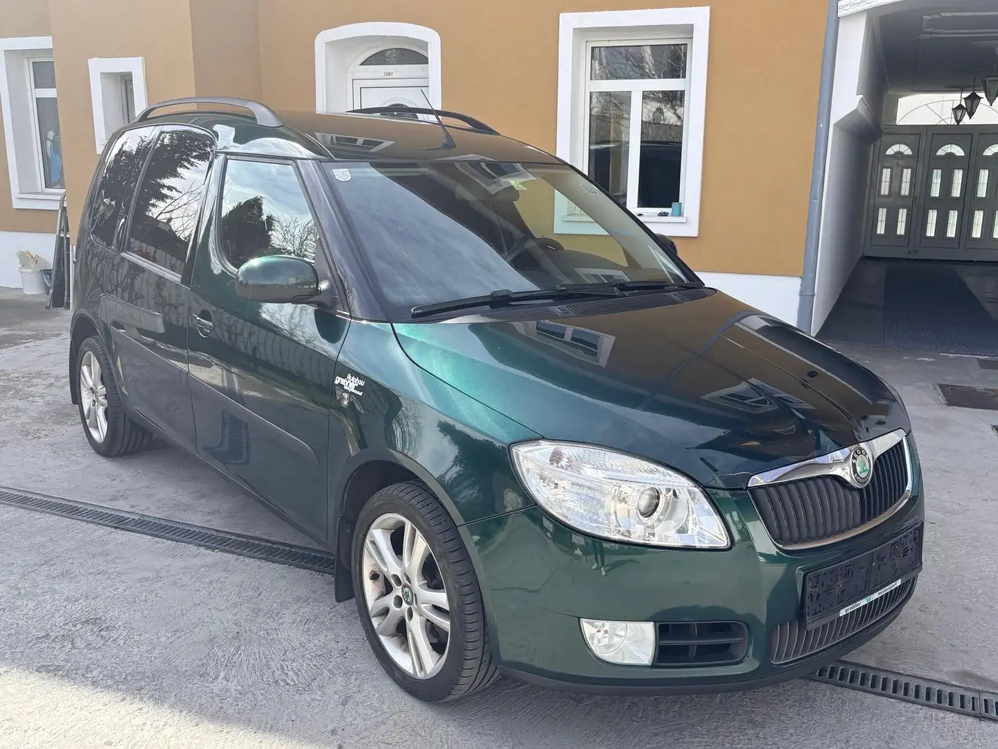 Skoda Roomster Roomster Free 1,6 Free Grün - 2