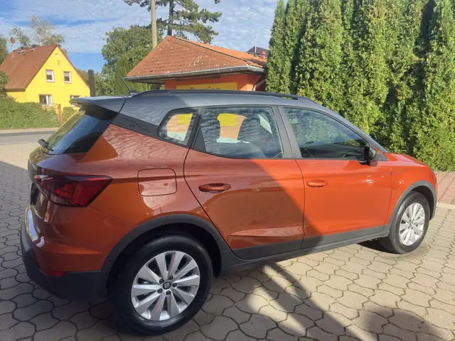 Seat Arona view 4