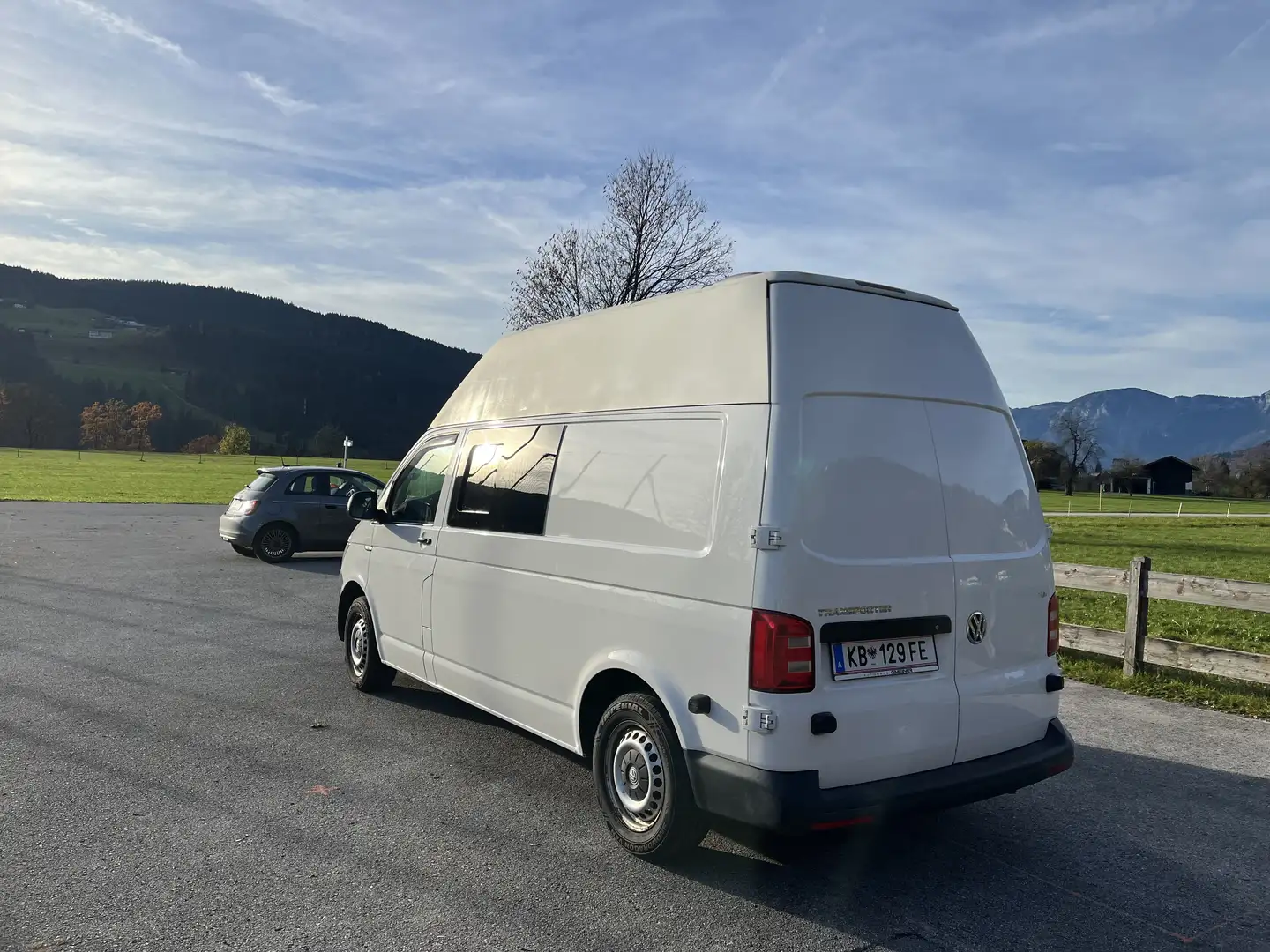 Volkswagen T6 Transporter - 2