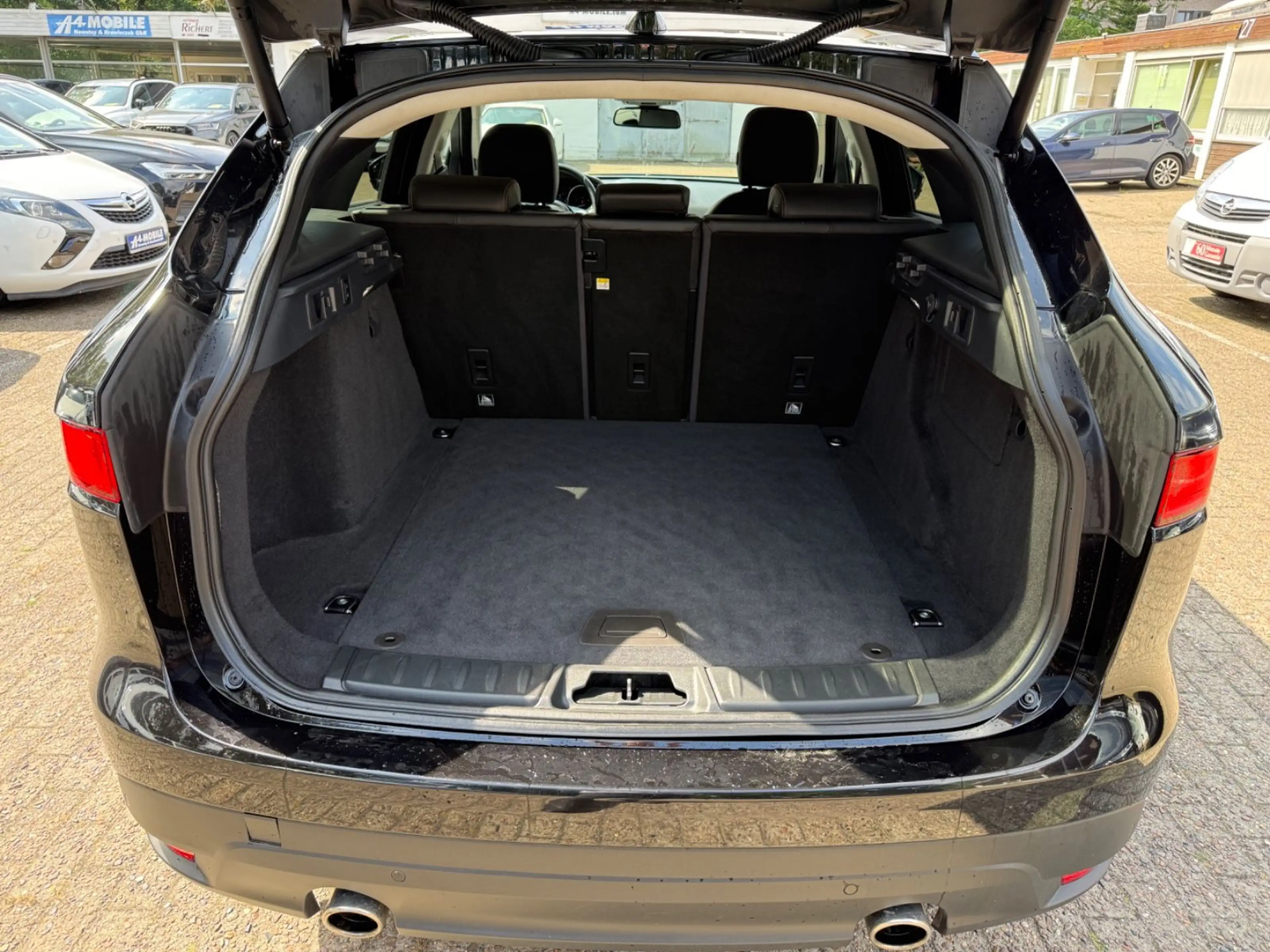 Jaguar F-Pace F-PACE Prestige AWD 30d Bi-Xenon AHK ATM — photo 13