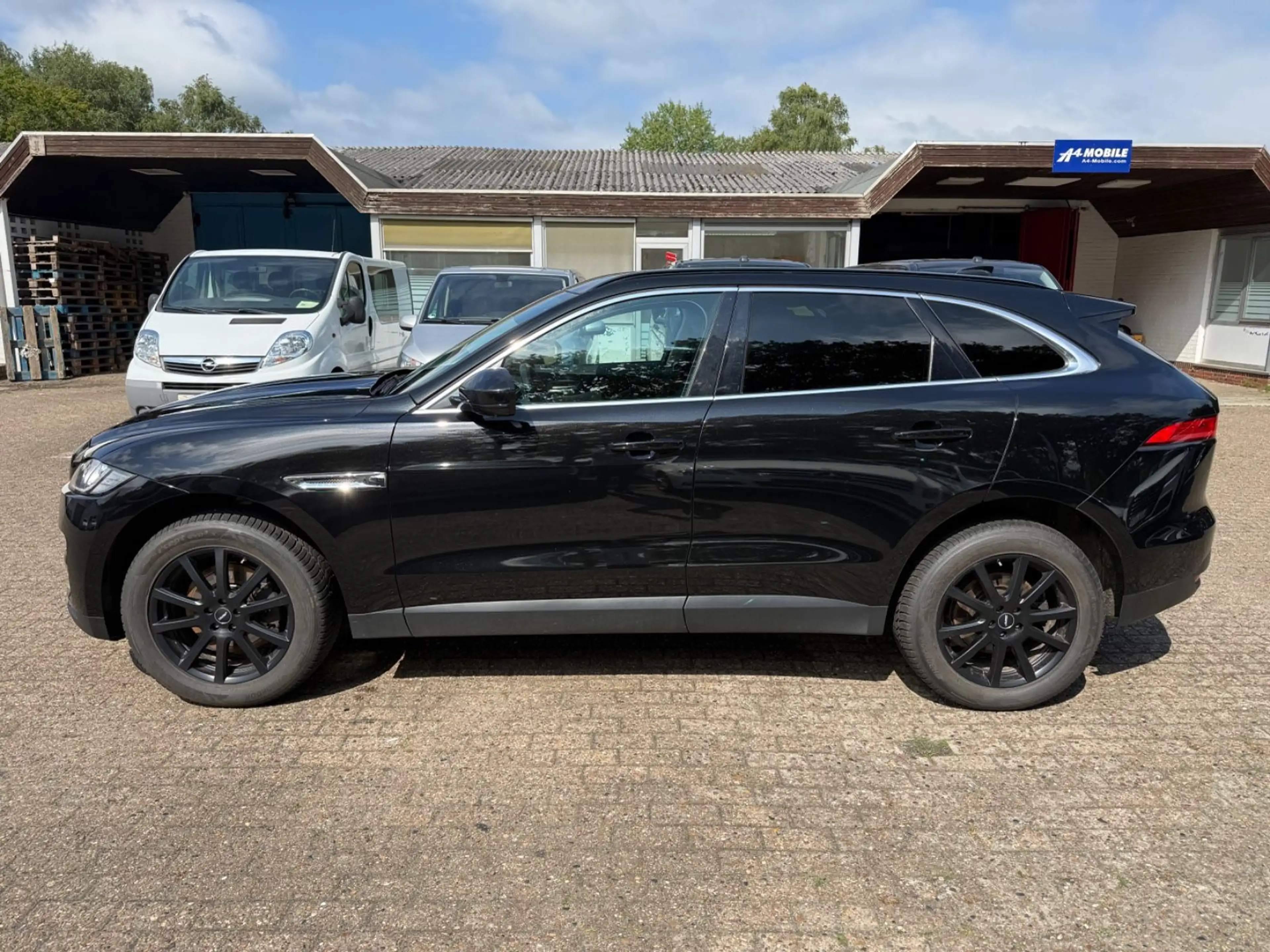 Jaguar F-Pace F-PACE Prestige AWD 30d Bi-Xenon AHK ATM — photo 6