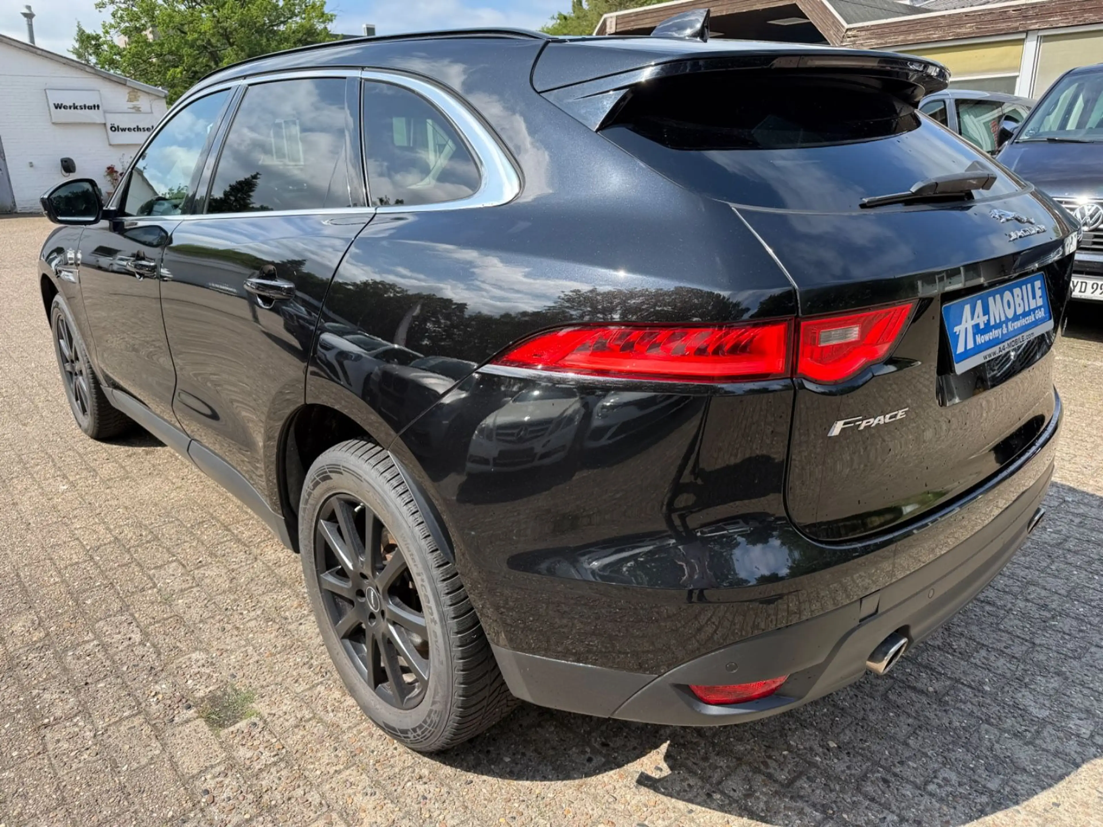 Jaguar F-Pace F-PACE Prestige AWD 30d Bi-Xenon AHK ATM — photo 2