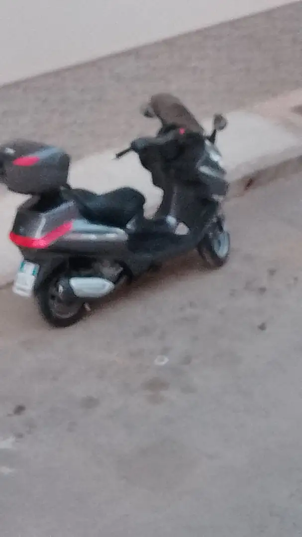 Piaggio X 8 250i Grijs - 1