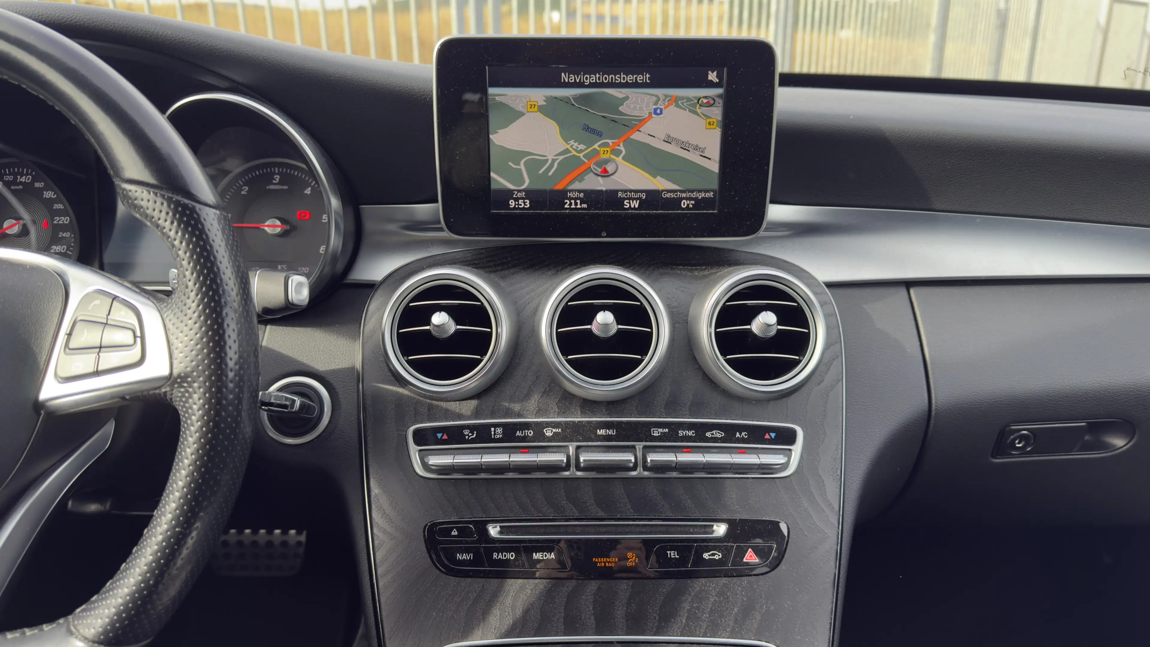 Mercedes-Benz C 220 d AMG T BlueTec Leder Navi Ambiente LED — photo 8