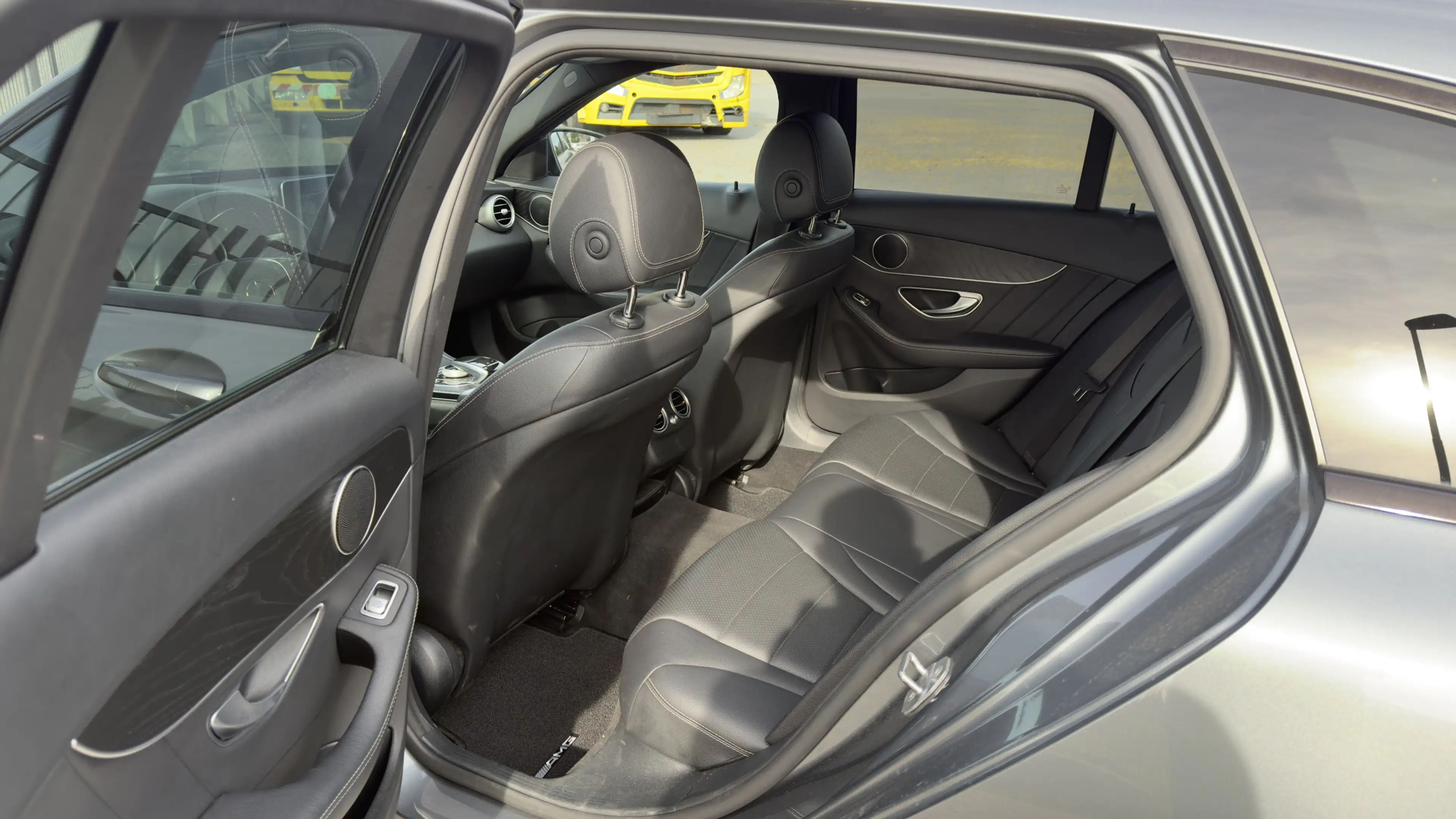 Mercedes-Benz C 220 d AMG T BlueTec Leder Navi Ambiente LED — photo 10