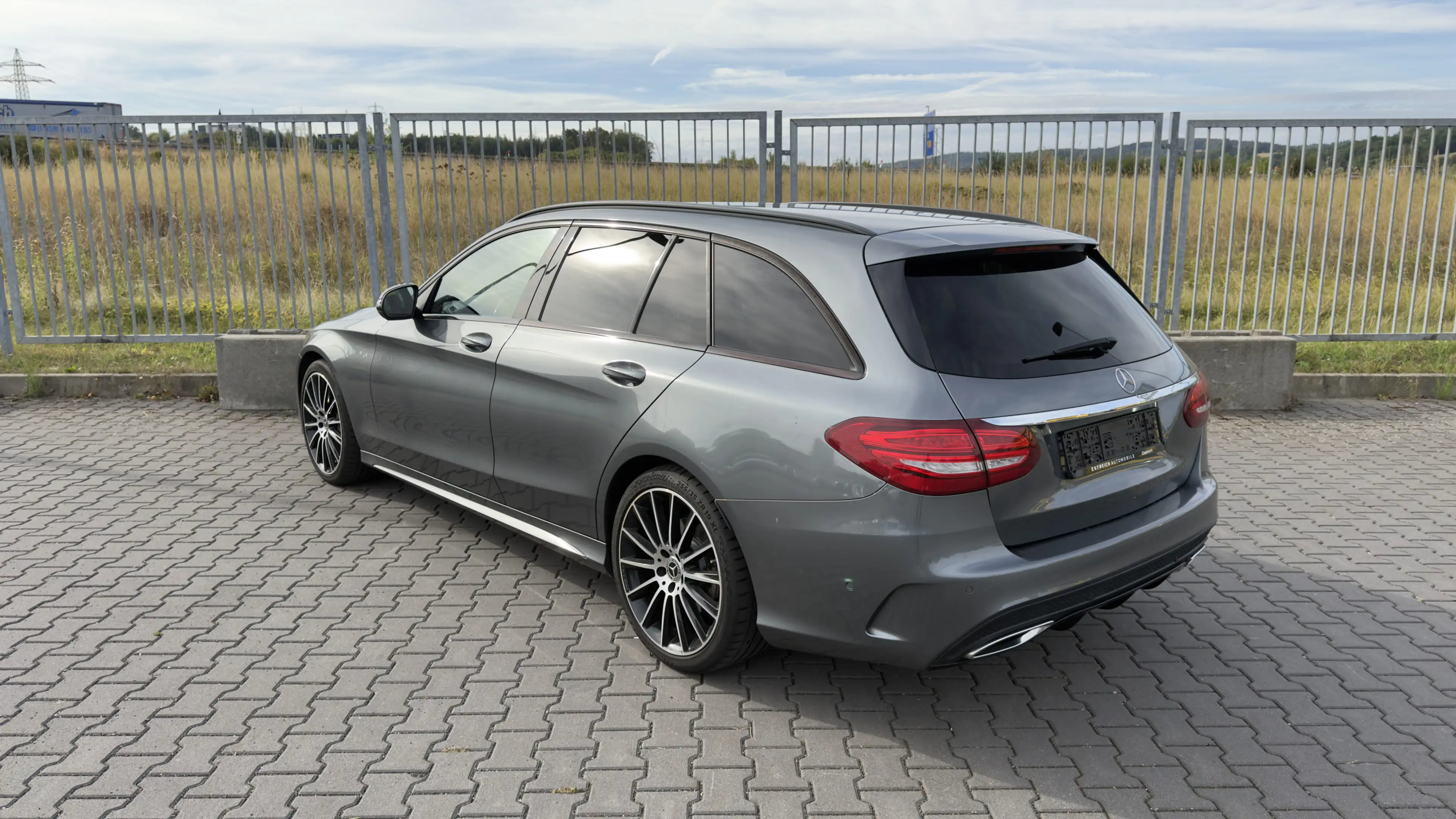Mercedes-Benz C 220 d AMG T BlueTec Leder Navi Ambiente LED — photo 3