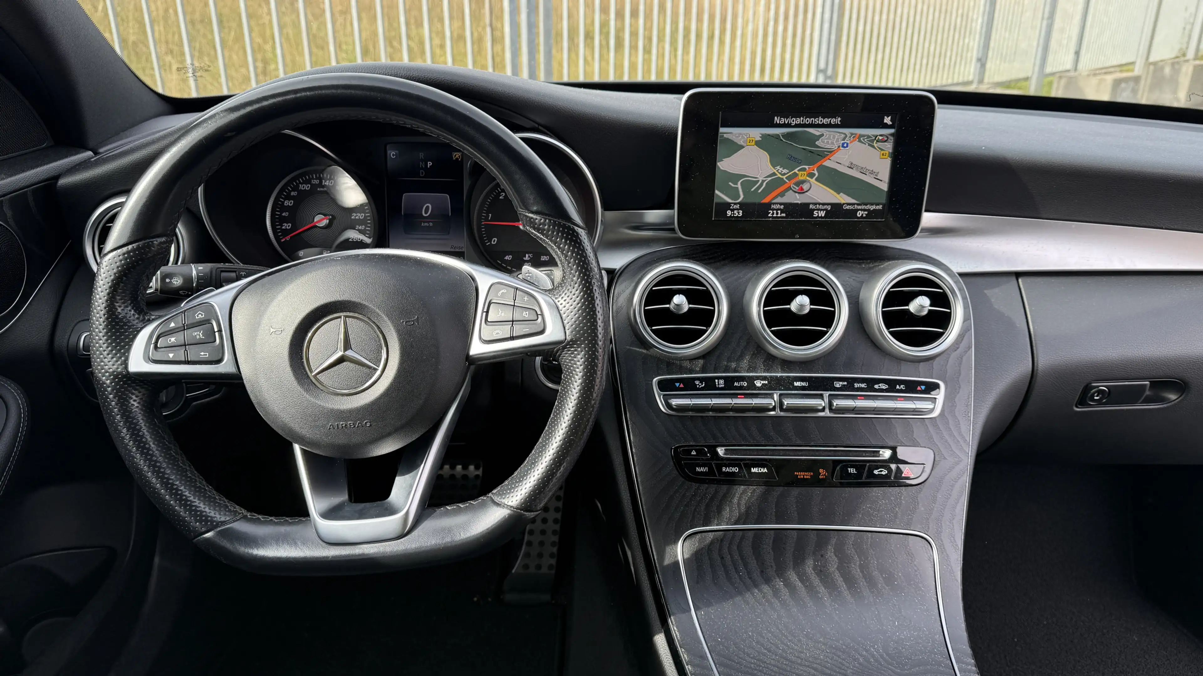 Mercedes-Benz C 220 d AMG T BlueTec Leder Navi Ambiente LED — photo 14