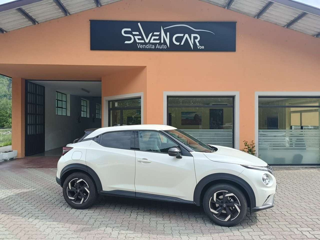 Nissan Juke Juke 1.0 dig-t N-Connecta 114cv