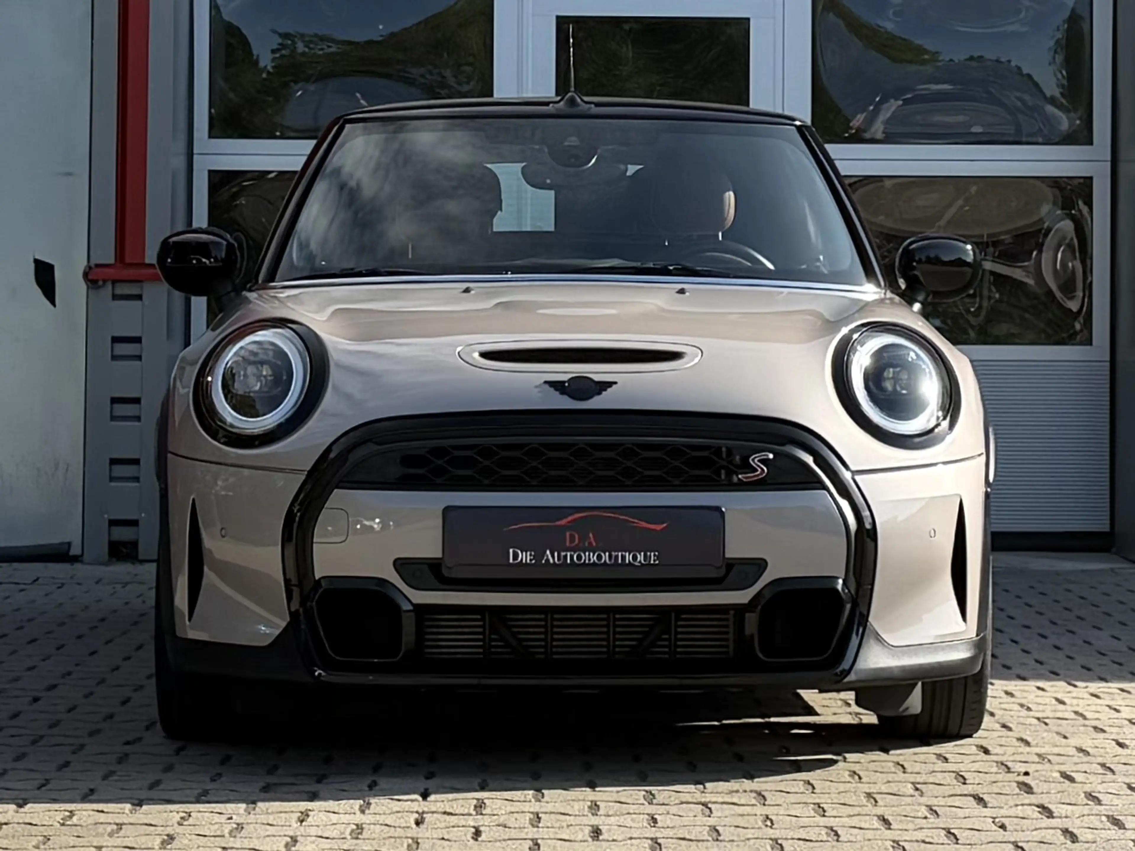 MINI Cooper S Cabrio Classic Trim"1.Hand"Mwst."H&K"Ambi"Cam"S — photo 3