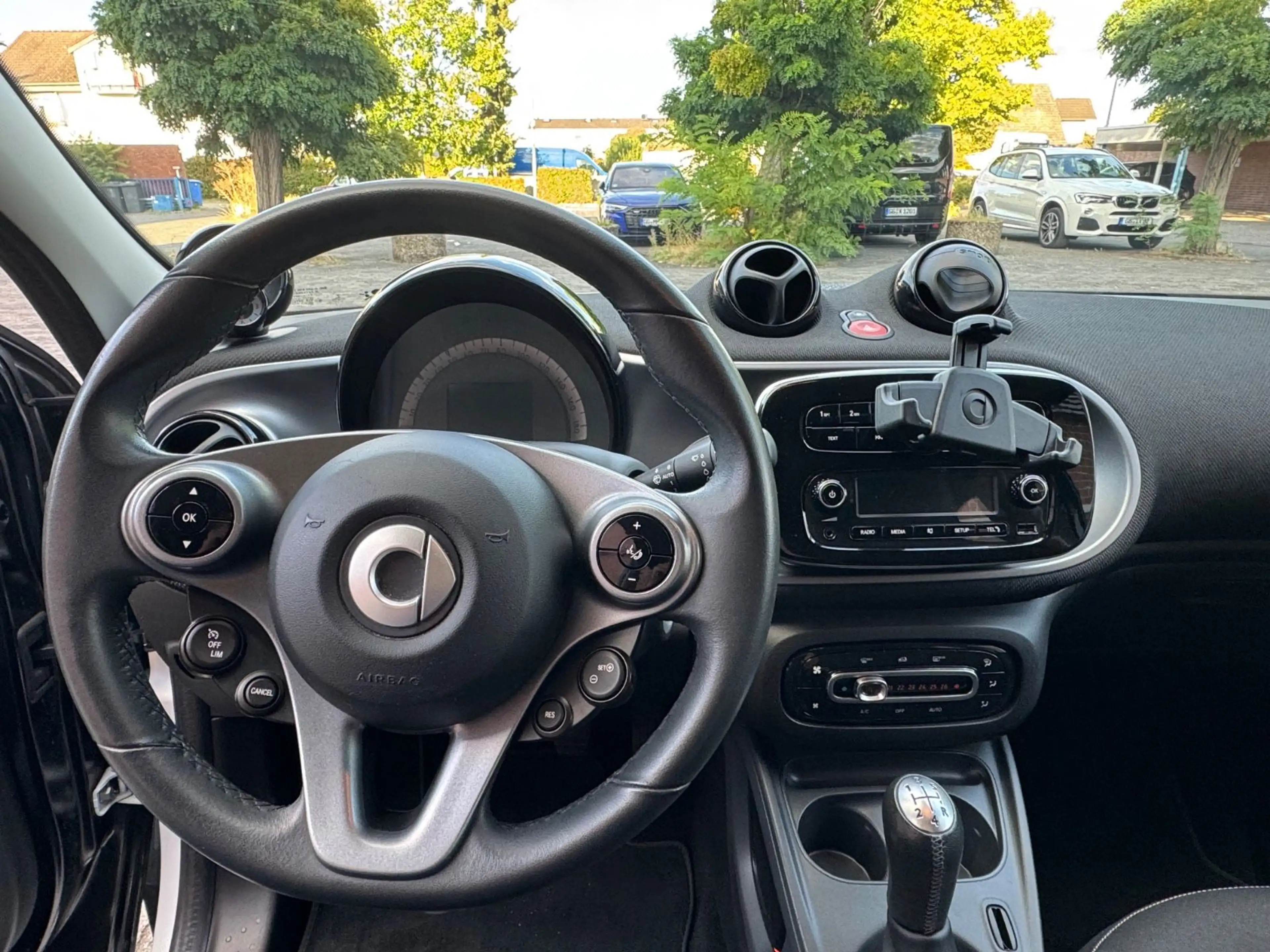 smart forFour *LED*PDC*KLIMAUTOM*TEMPO*AUDIOSYSTEM* — photo 14