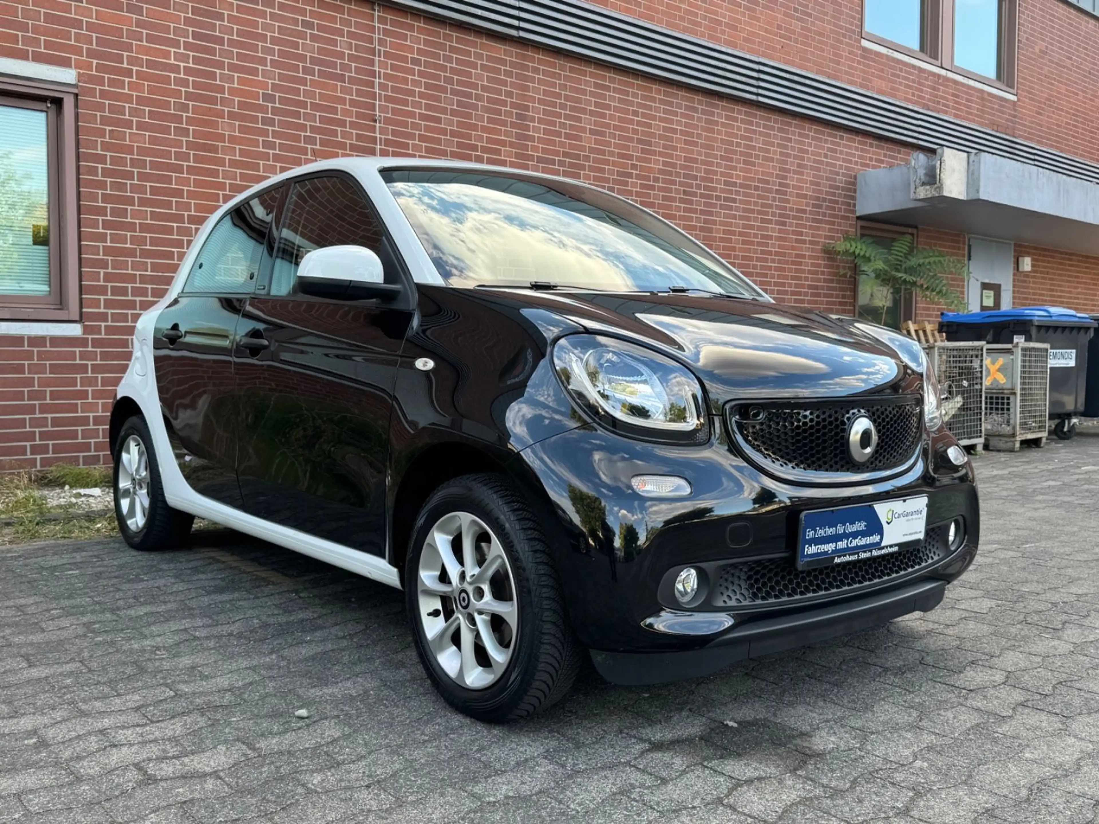 smart forFour *LED*PDC*KLIMAUTOM*TEMPO*AUDIOSYSTEM* — photo 3