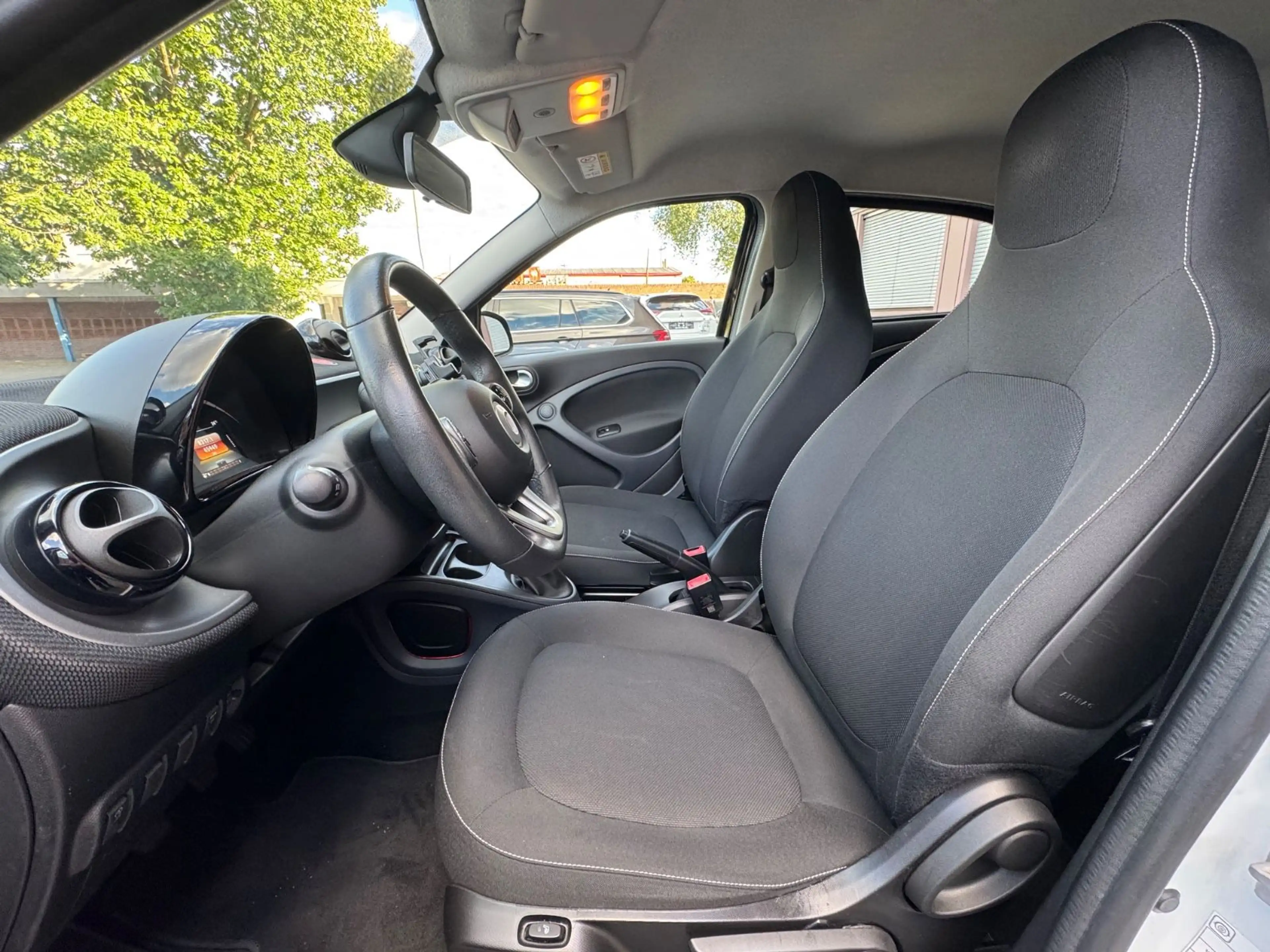 smart forFour *LED*PDC*KLIMAUTOM*TEMPO*AUDIOSYSTEM* — photo 11