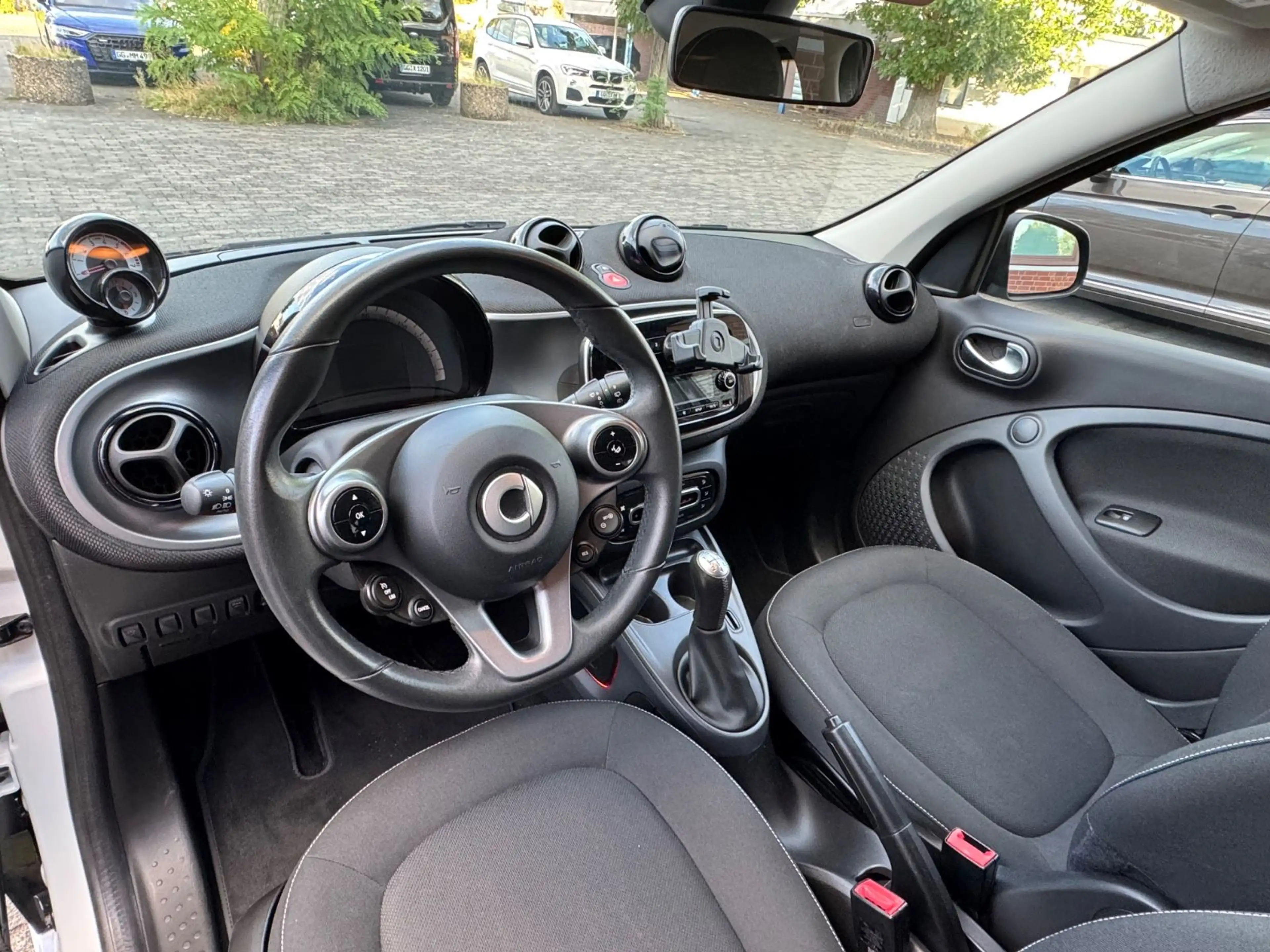 smart forFour *LED*PDC*KLIMAUTOM*TEMPO*AUDIOSYSTEM* — photo 9