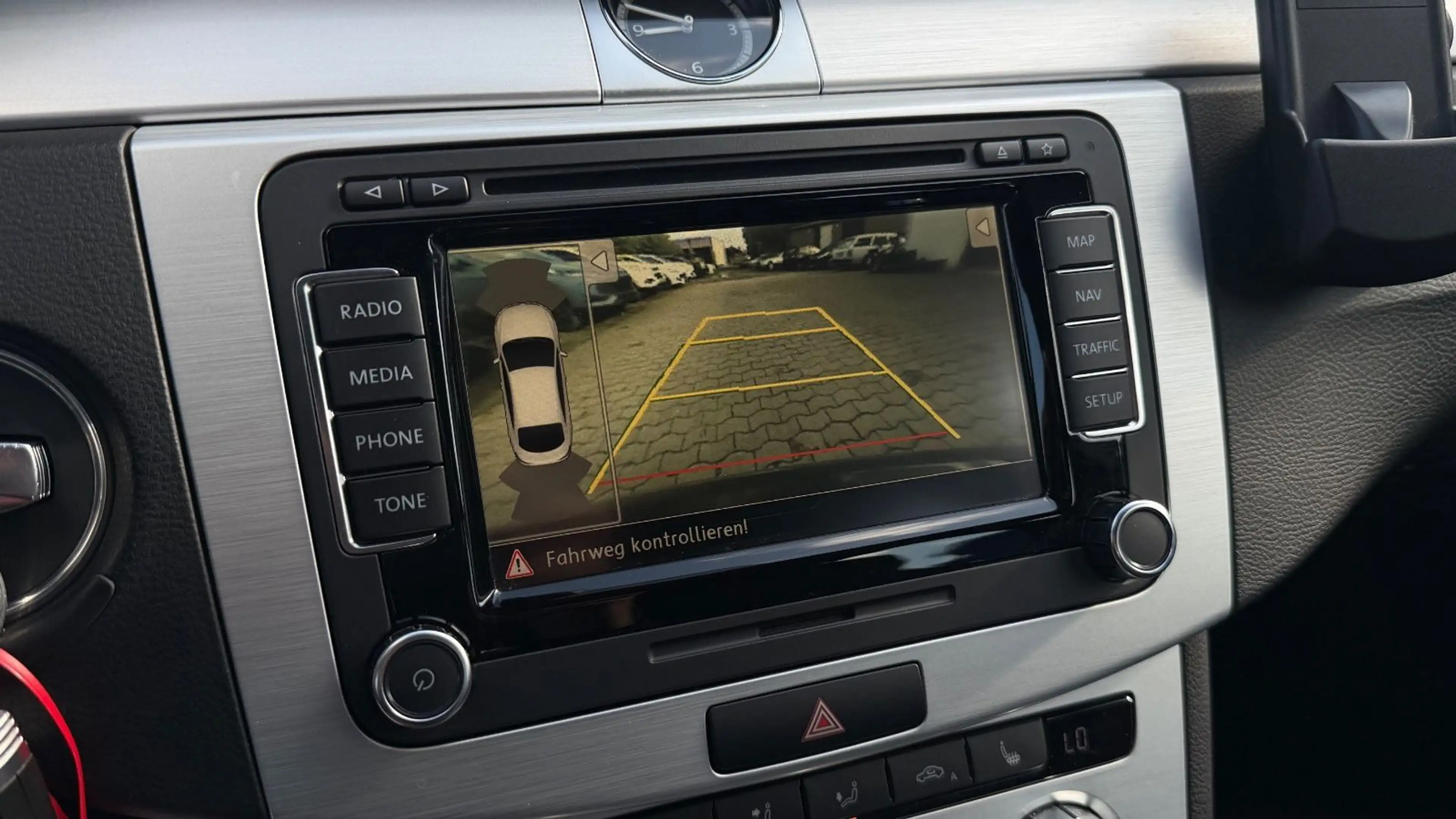 Volkswagen CC Basis BMT *KAMERA*8FACH*NAVI*AHK*XENON*SZHG* — photo 15