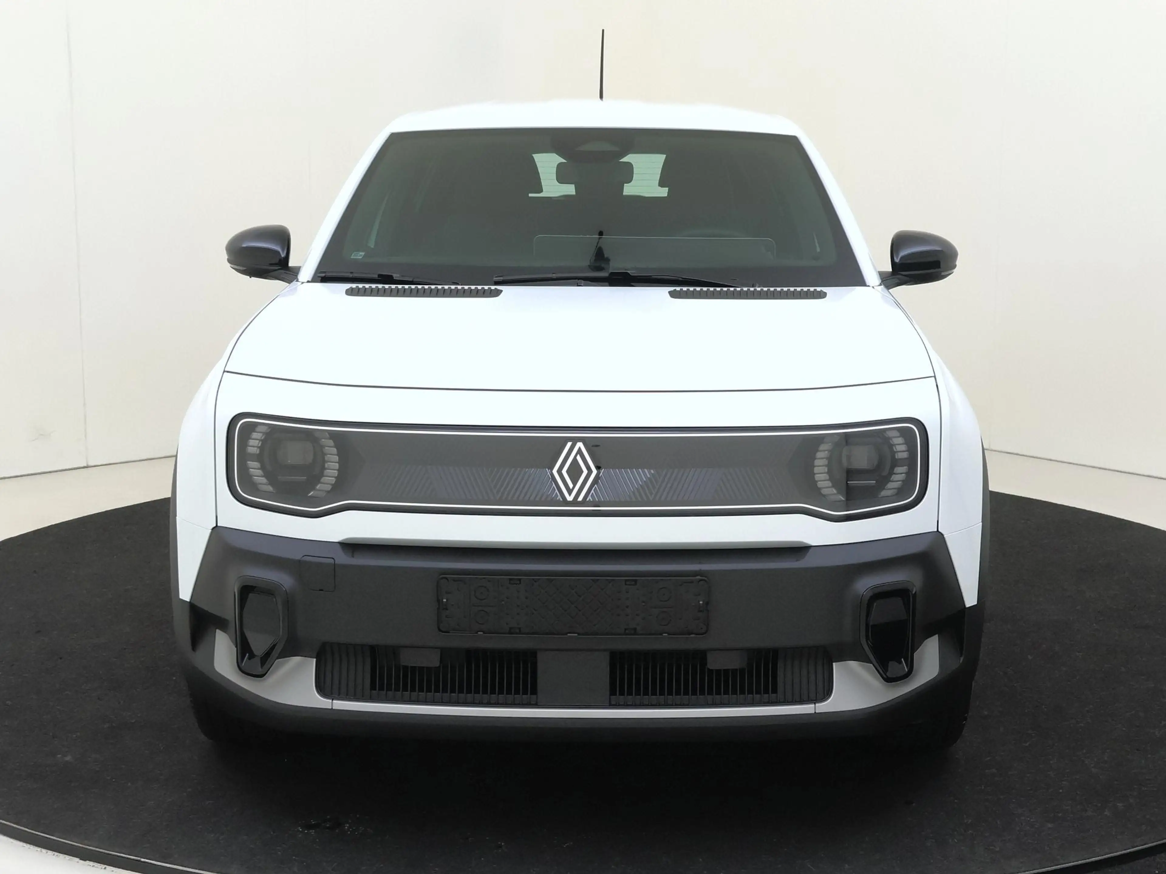 Renault R 4 urban range evolution 40 kWh | Apple & Android Car — photo 6