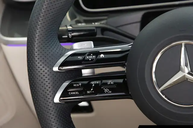 Mercedes-Benz Cle view 17