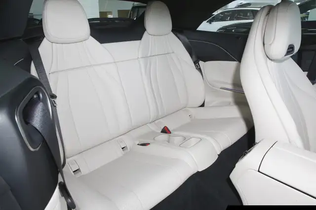 Mercedes-Benz Cle view 9