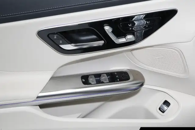 Mercedes-Benz Cle view 14