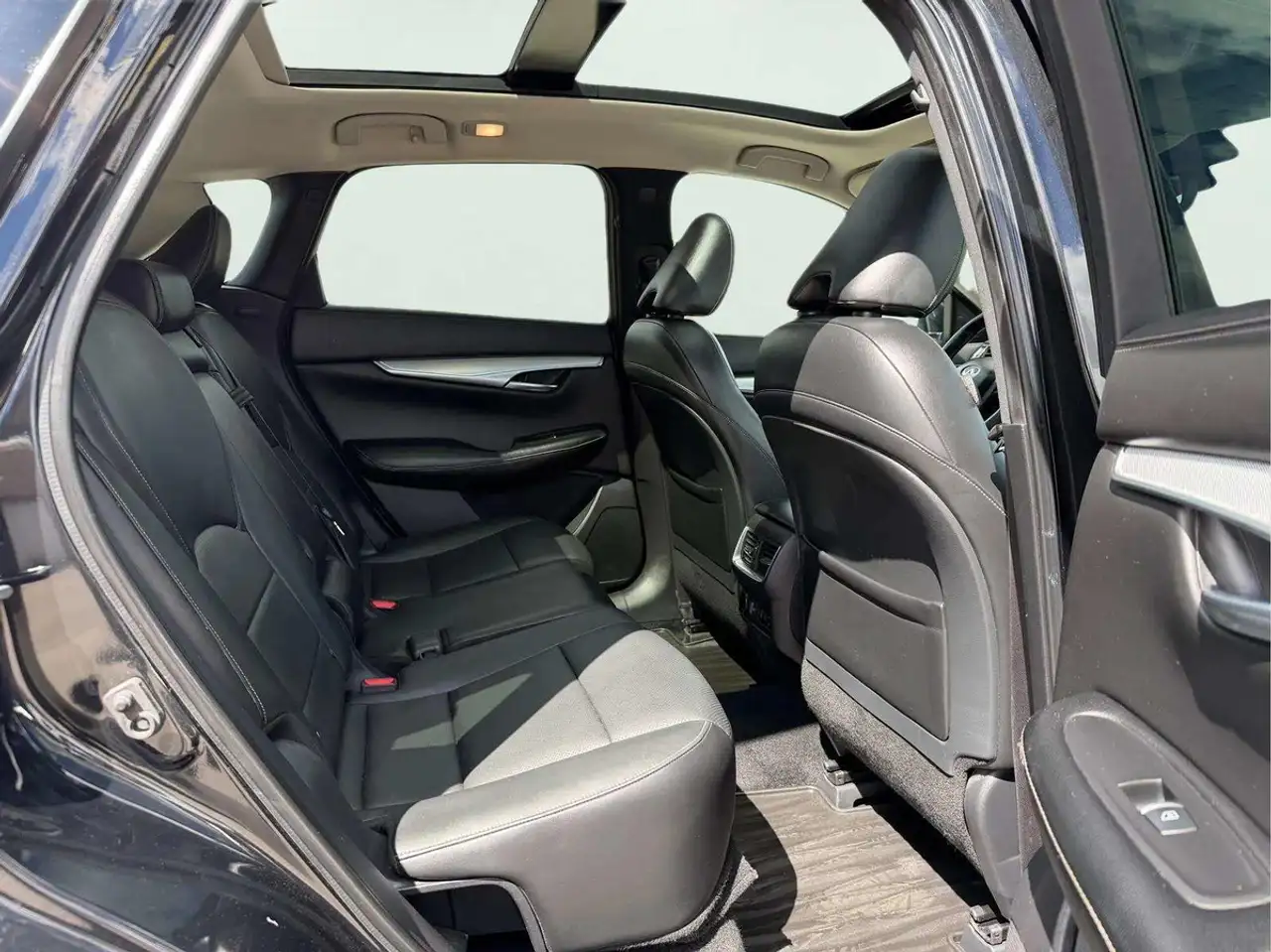 Infiniti QX50 photo Infiniti QX50