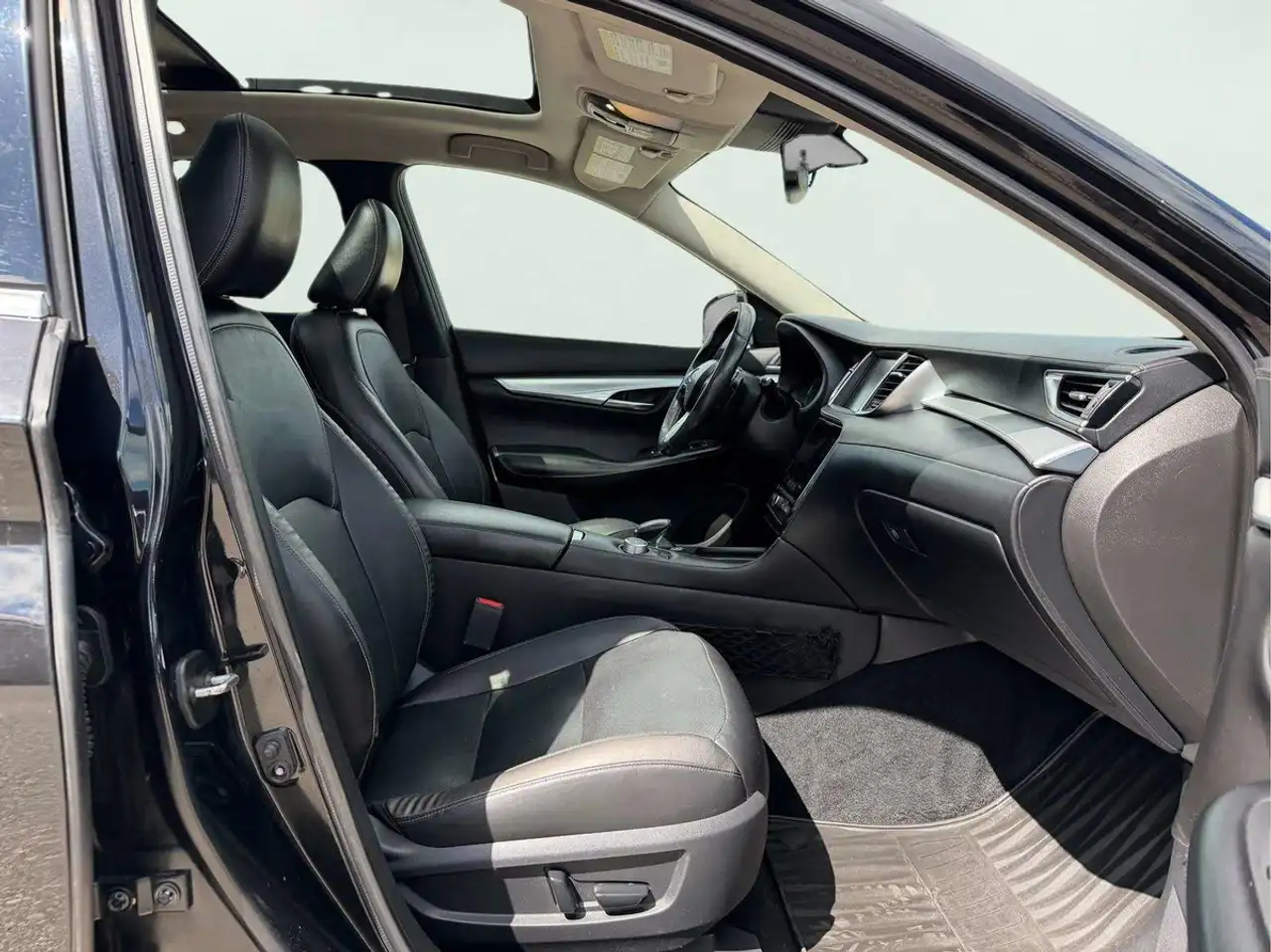 Infiniti QX50 photo Infiniti QX50