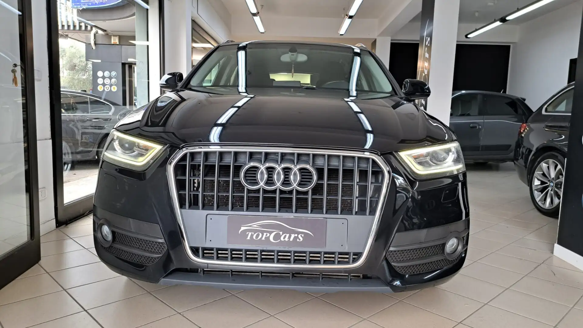 Audi Q3 2.0 TDI Advanced Plus Noir - 1