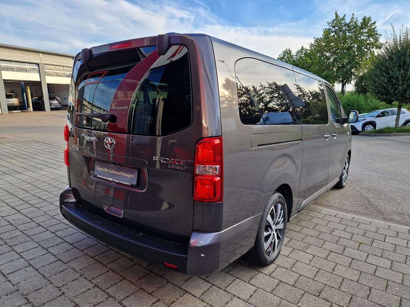 Toyota Proace