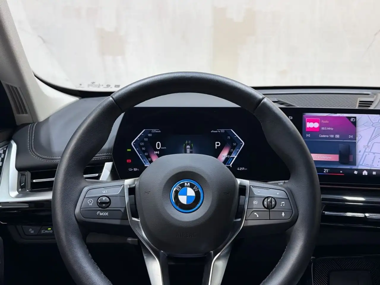 BMW iX1 2026 — фото 14