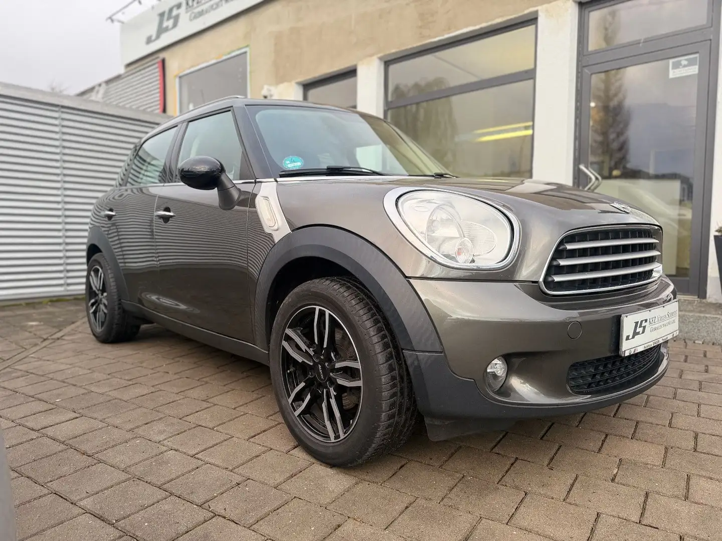 MINI Cooper Countryman Cooper Grau - 1