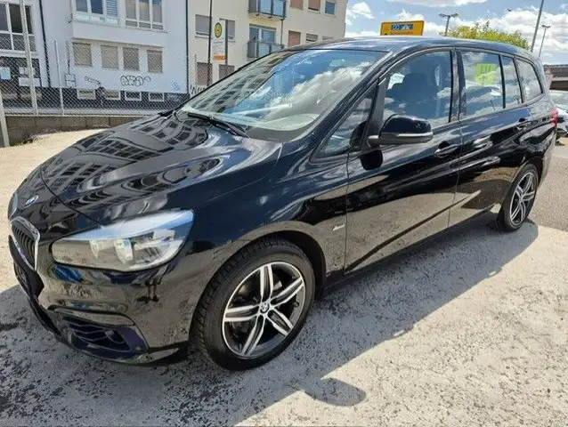 BMW 218 2 Gran Tourer 218 2,0 d Sport Line AHK