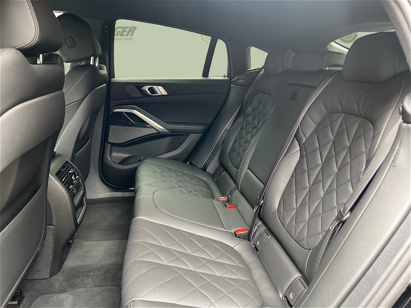 BMW X6 xDrive30d M Sport Pro, AHK, Standheiz, Iconic Glow — photo 11